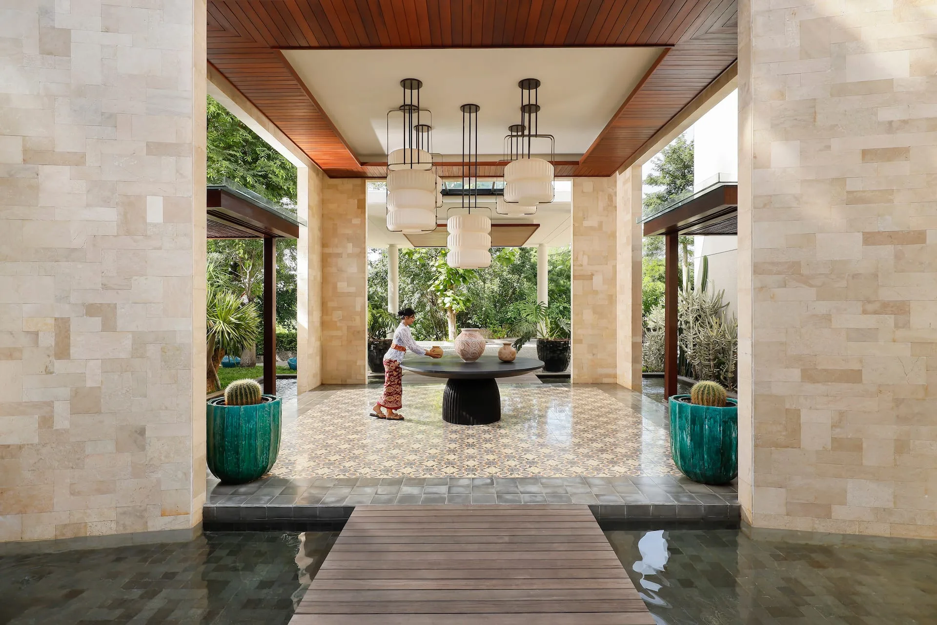 Traditional Joglo Retreat 10 Bedroom Private Villa in Jimbaran 4