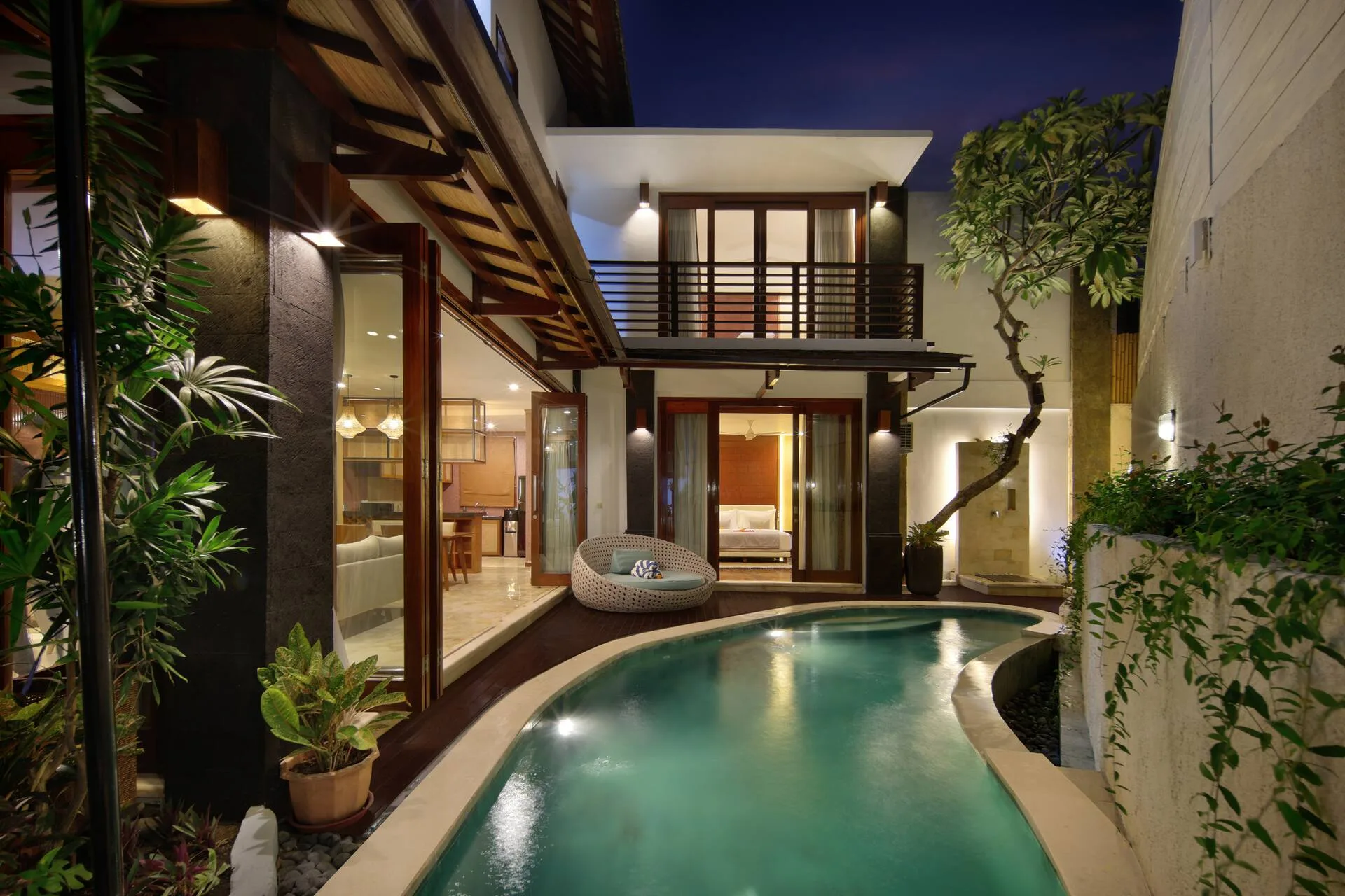 Homely Place : 3 Bedroom Villa 9 Minutes to Batu Bolong 2