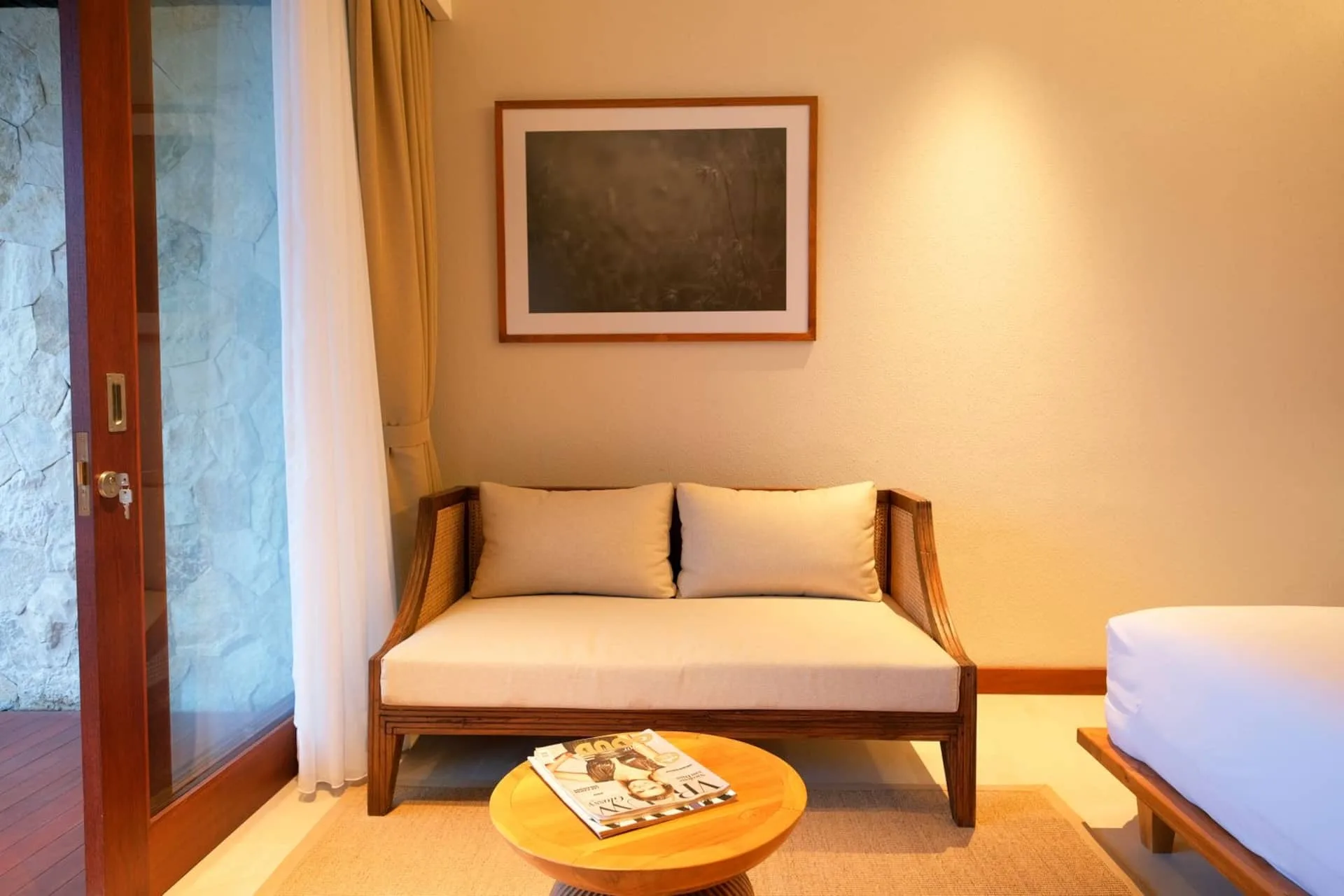 Oceanfront Jacuzzi Escape Room in Bali 5
