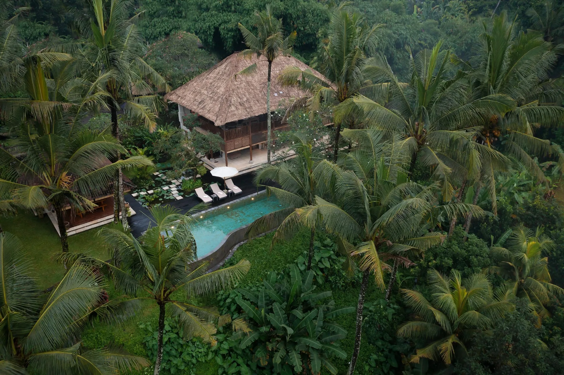 Traditional 3 Bedroom Design with Infinity Pool Ubud 2