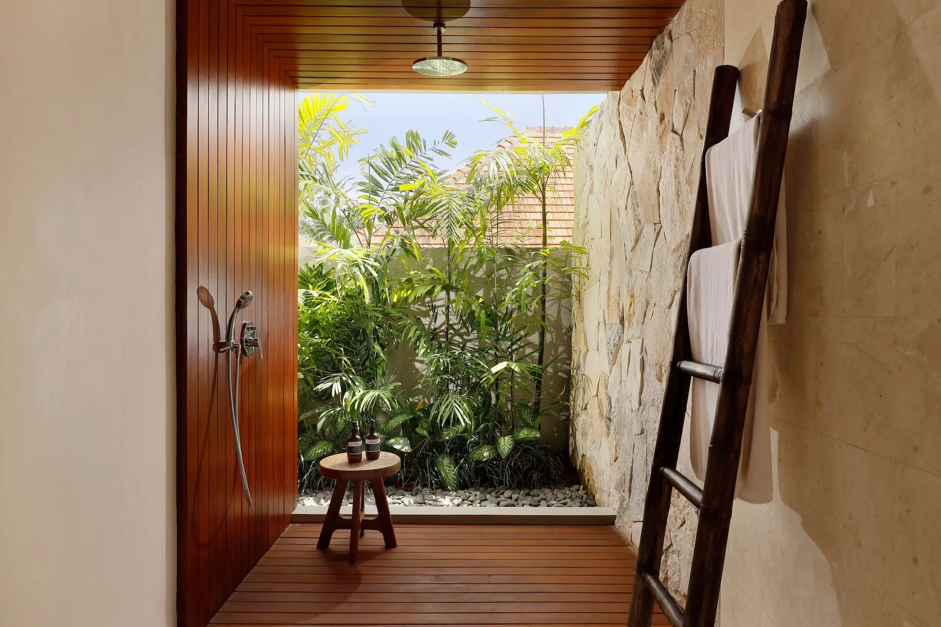 Coastal Tranquil Resort Escape 3 Bedroom Private Villa in Bali 2