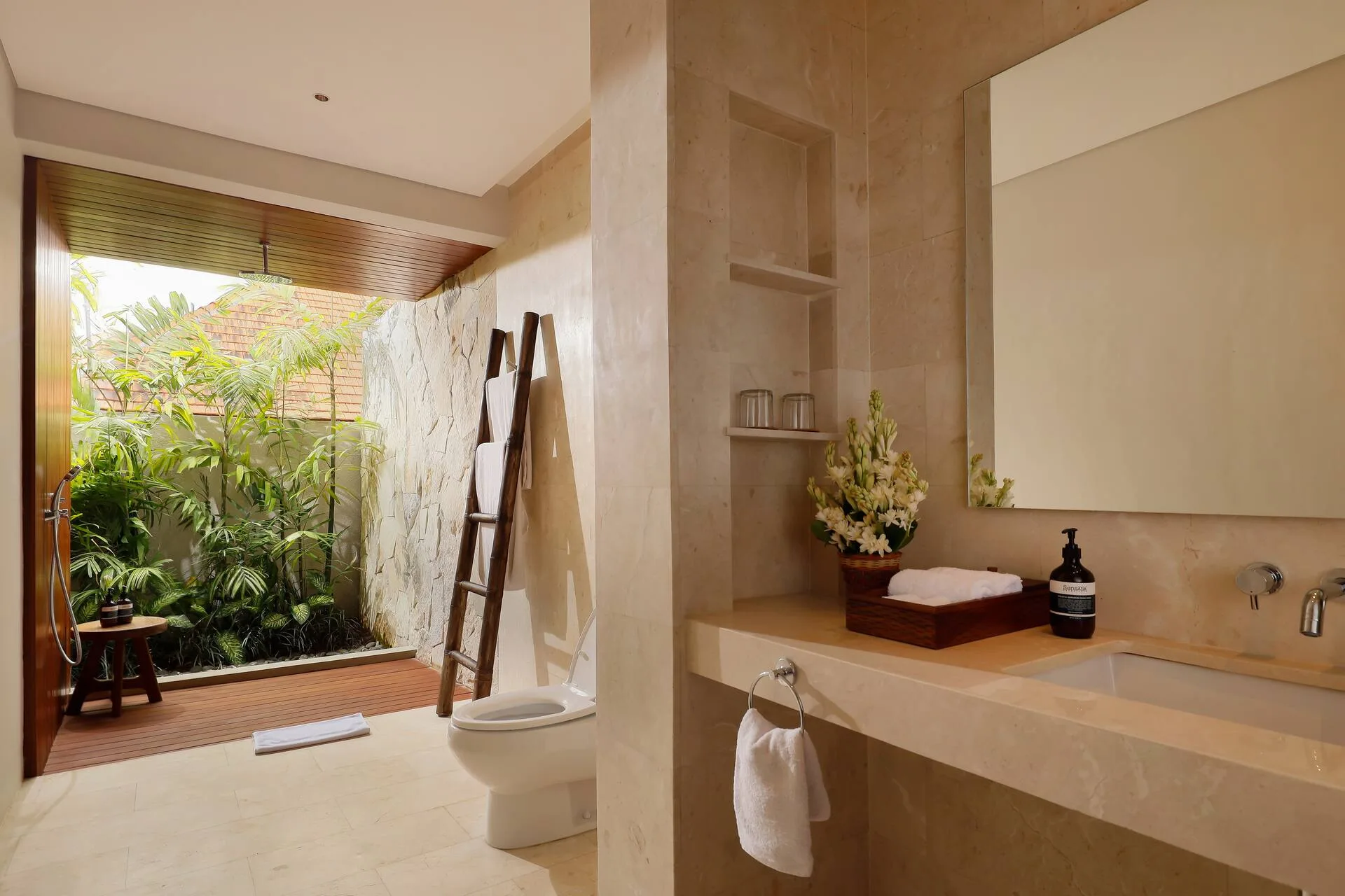 Coastal Tranquil Resort Escape 3 Bedroom Private Villa in Bali 4