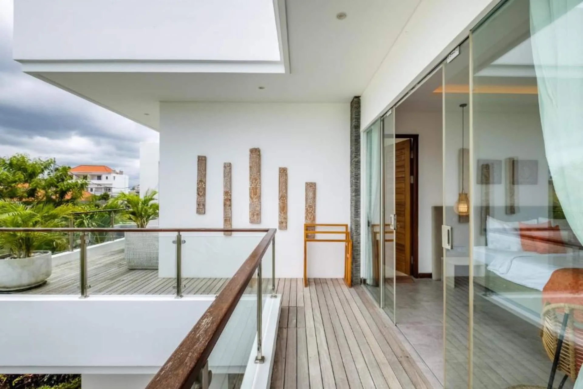 Tropical 4 Bedroom Private-easy Access-near Construction 5