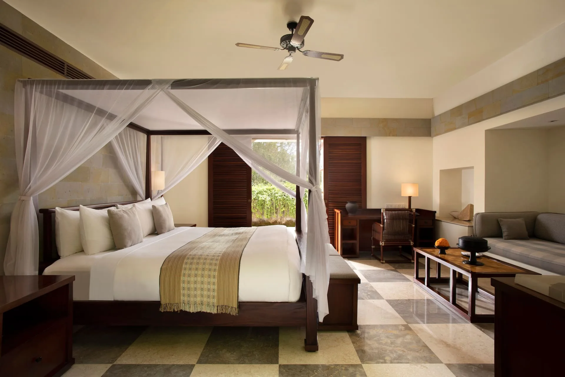 Beachfront Luxe Escape 4 Bedroom Private Villa in Bali 5