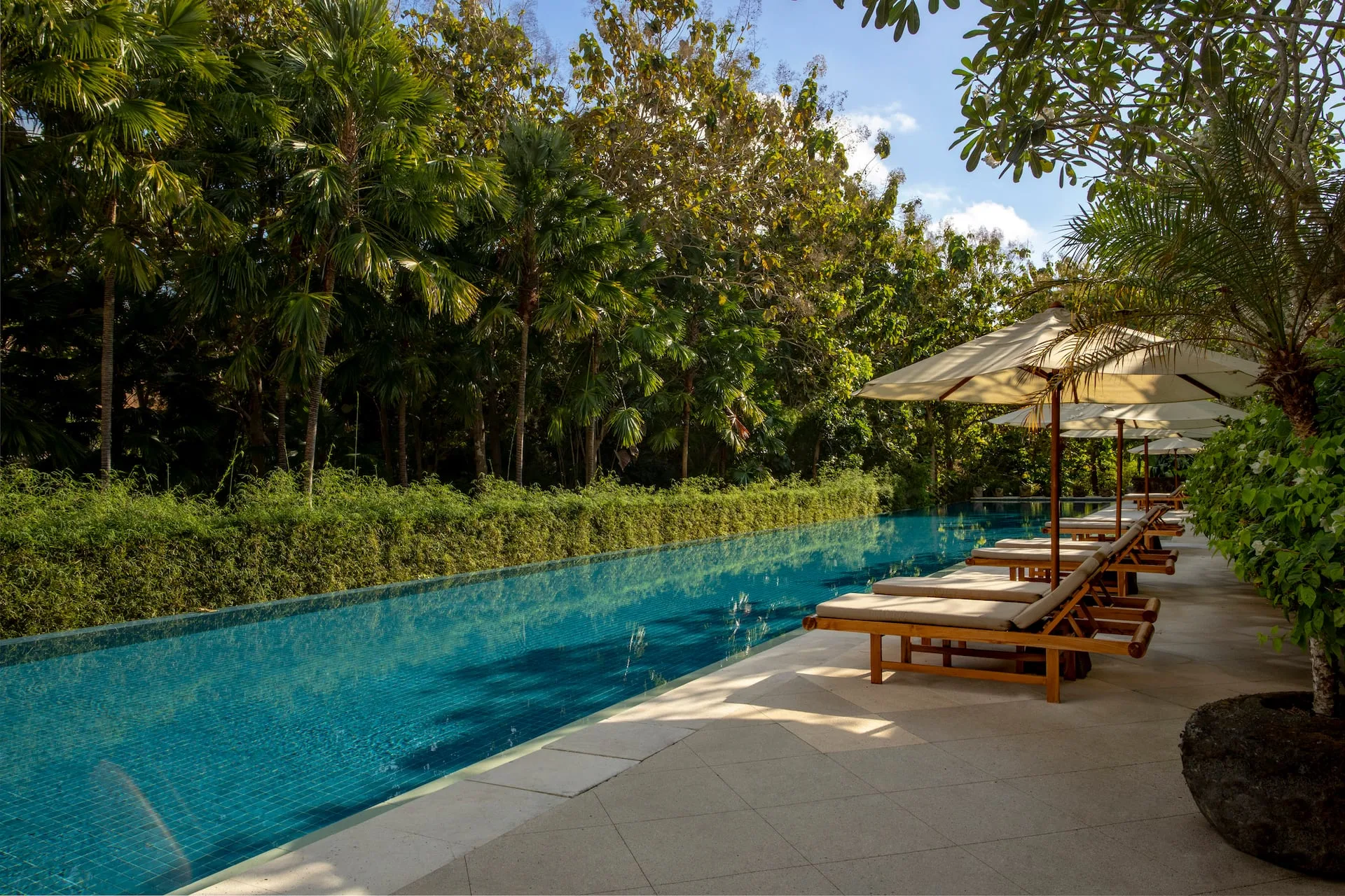 Luxury 4 Bedroom Villas-easy Access to Private Beach 5