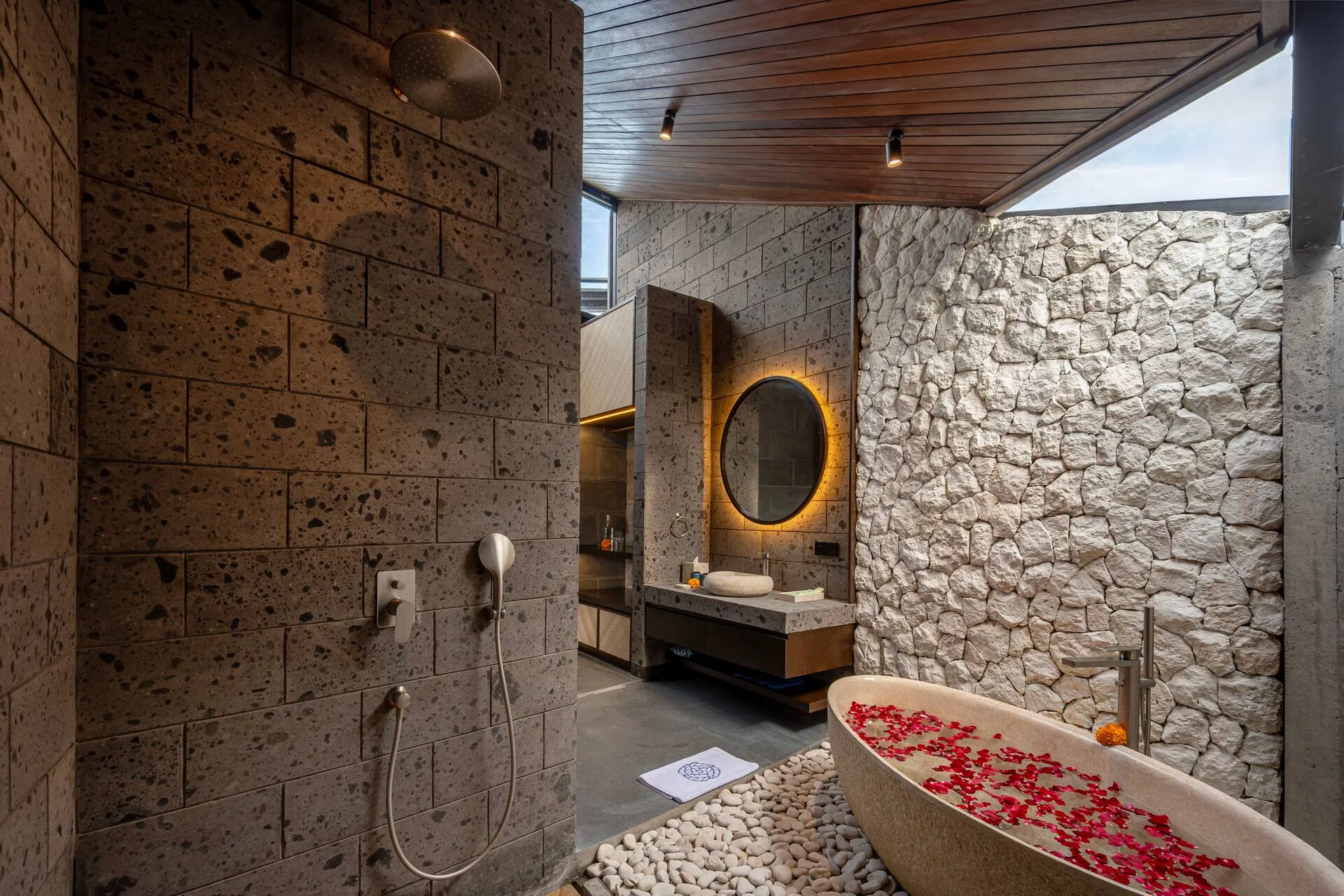 Luxury Villa for Couples in Nusa Dua 3