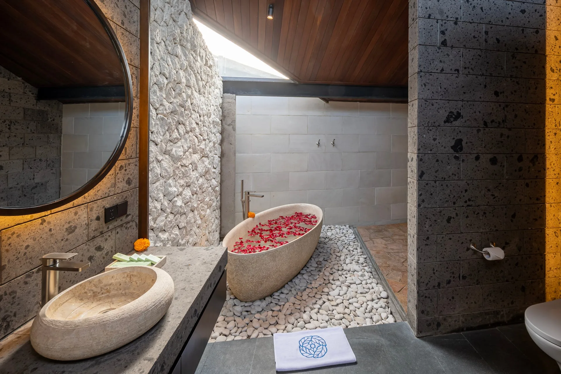 Luxury Villa for Couples in Nusa Dua 5