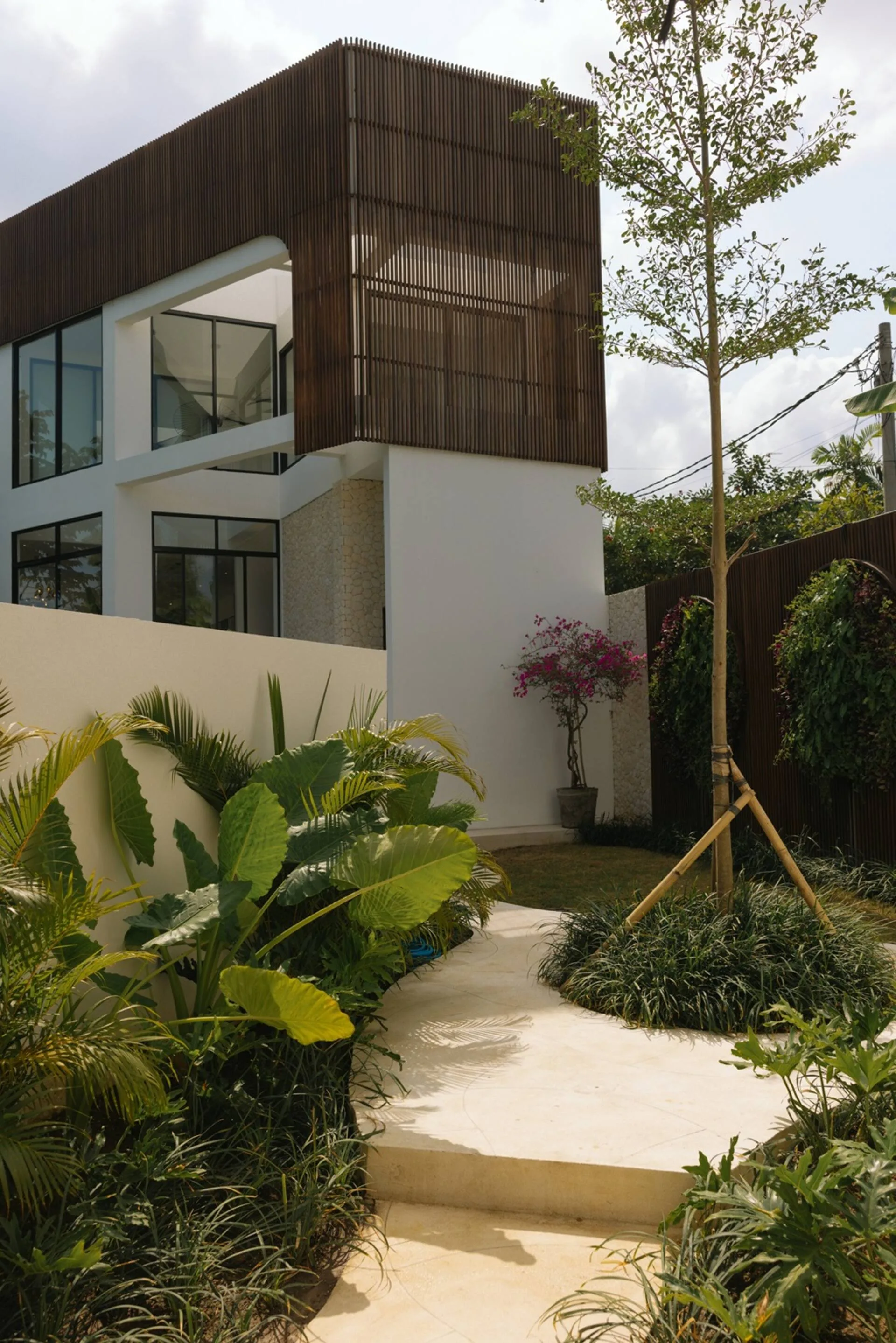 Luxury River Villa 5 Bedroom near Canggu Beach 3