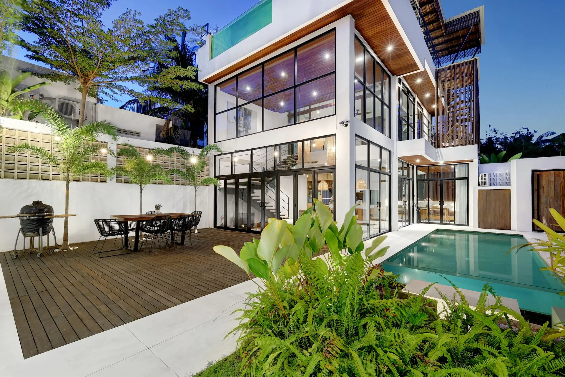 Twin Pool Retreat 4 Bedroom Private Villa in Canggu 4