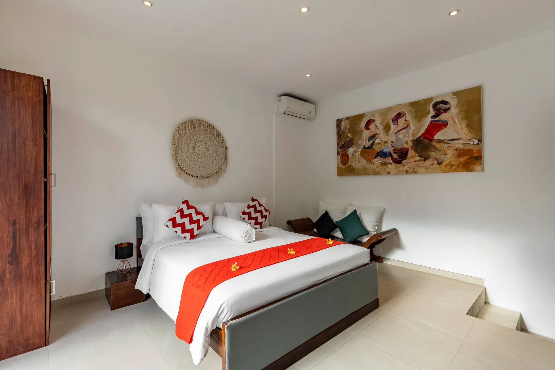 Spacious 4 Bedroom Designer Villa near Seminyak Beach 3