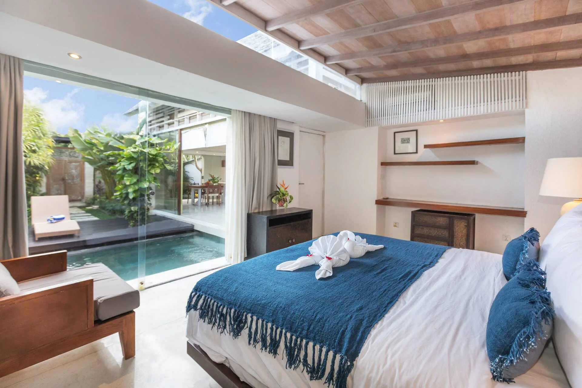 3 Bedroom Luxury Villas near Batu Bolong Beach 2