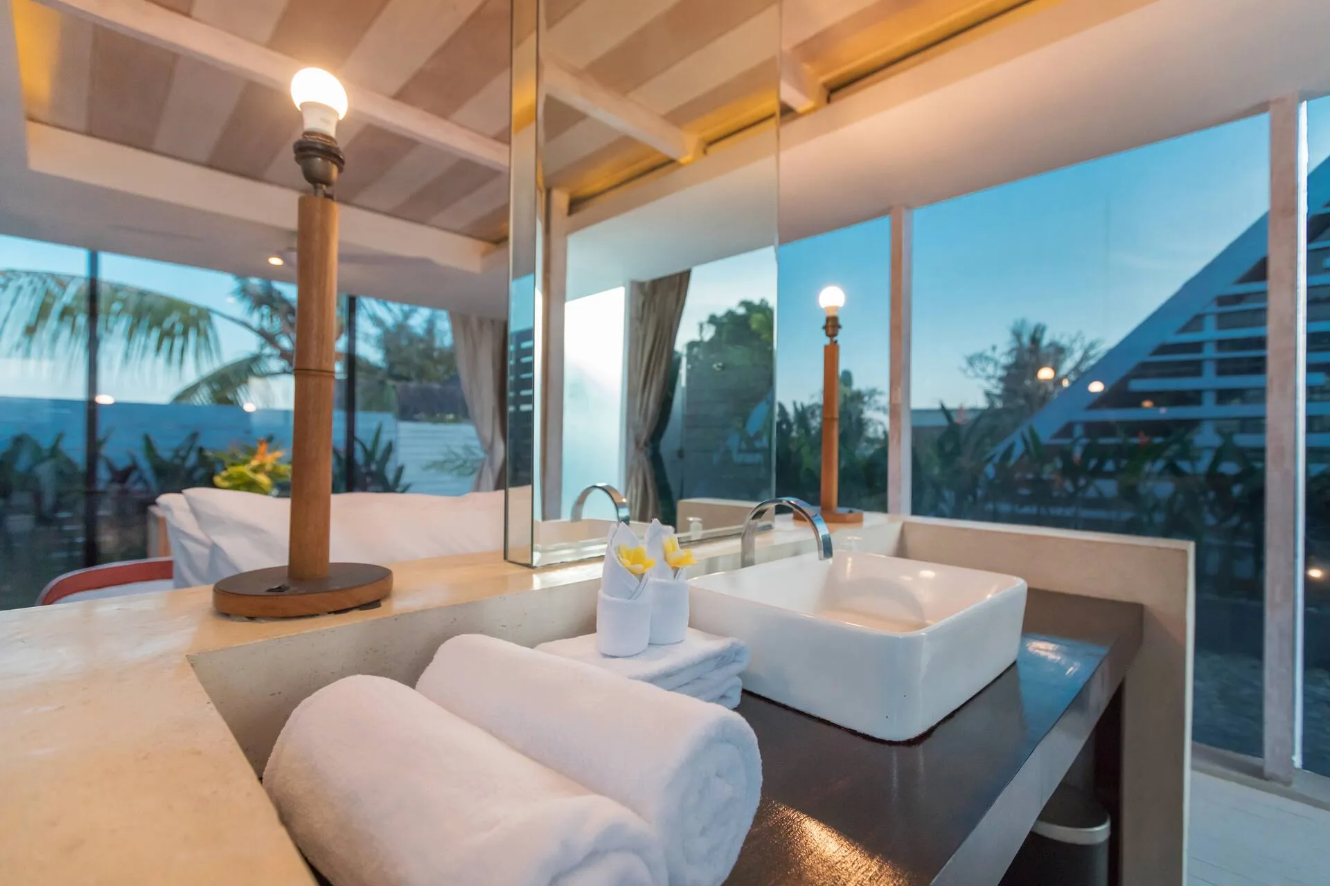 3 Bedroom Luxury Villas near Batu Bolong Beach 5