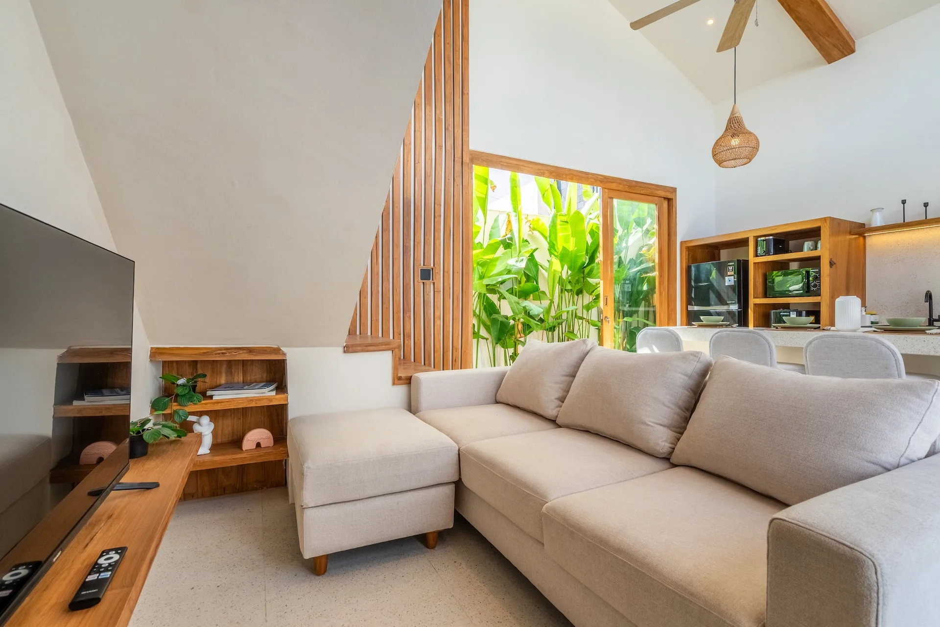 Coastal Beachwalk Haven 2 Bedroom Private Villa in Kuta 4