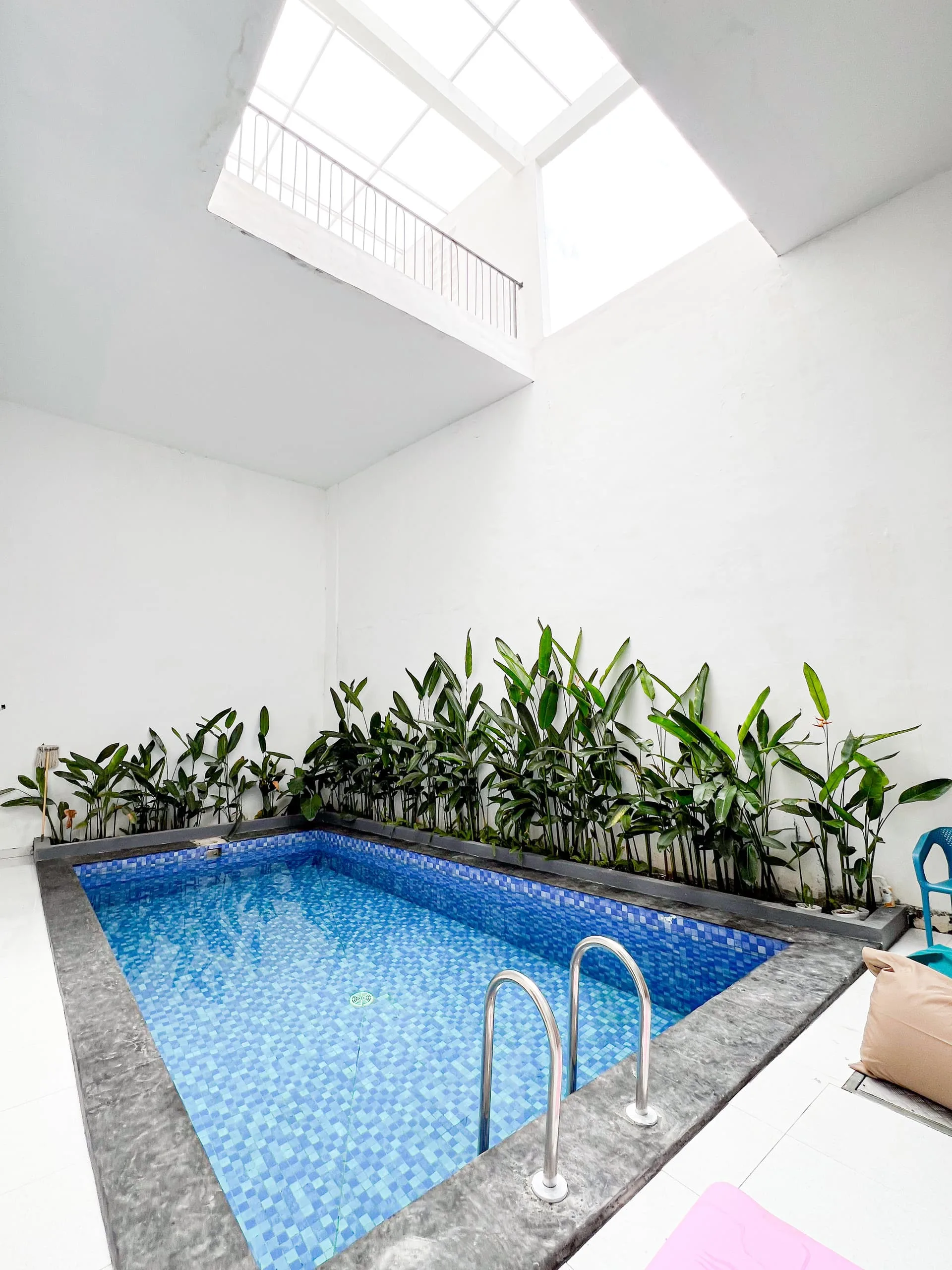 Work from Everywhere-affordable Deluxe Room-sanur 4