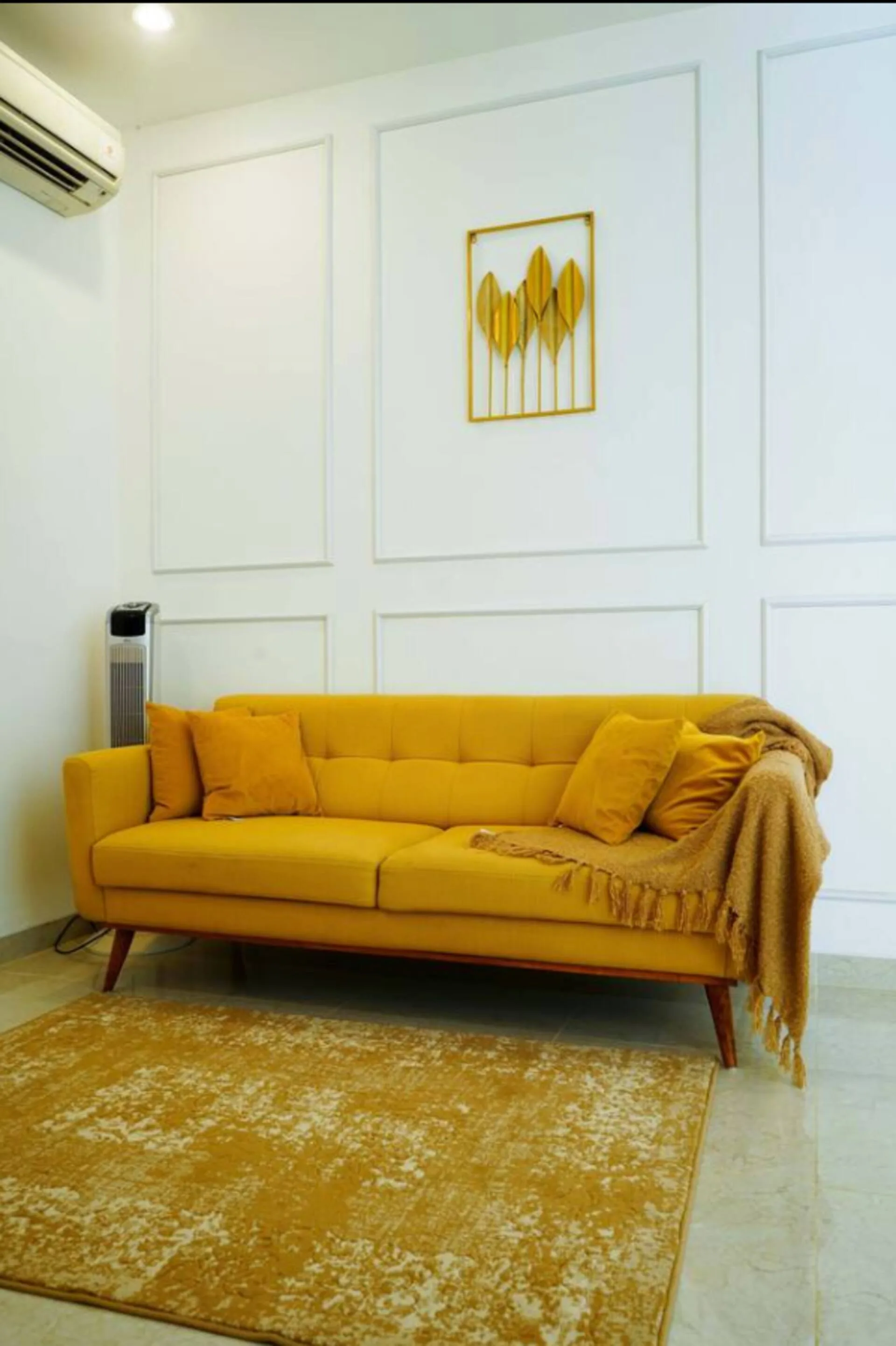 Cozy Temple Hideaway Private Villa in Yogyakarta 4