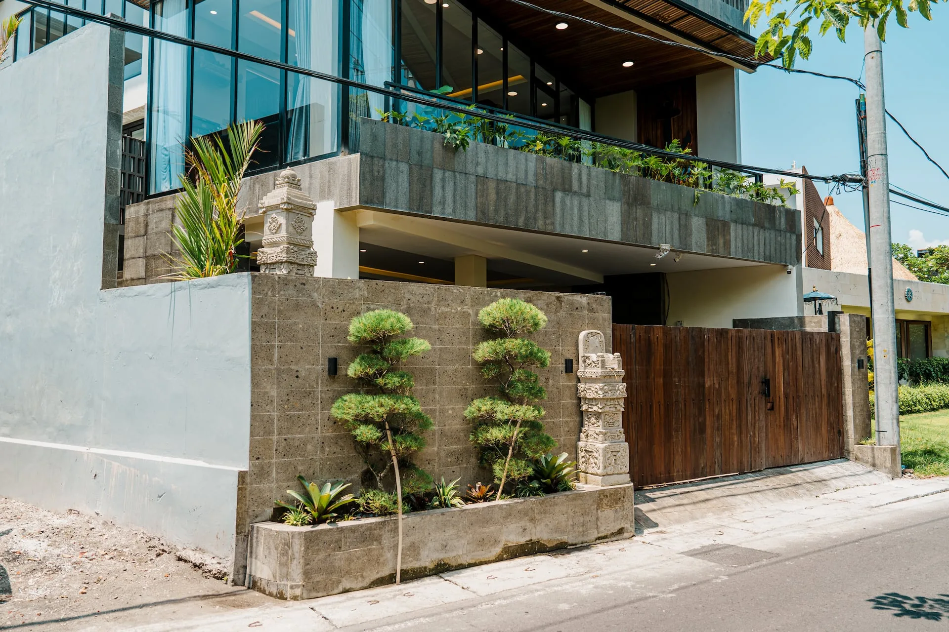 Modern Chic Retreat 3 Bedroom Private Villa in Legian