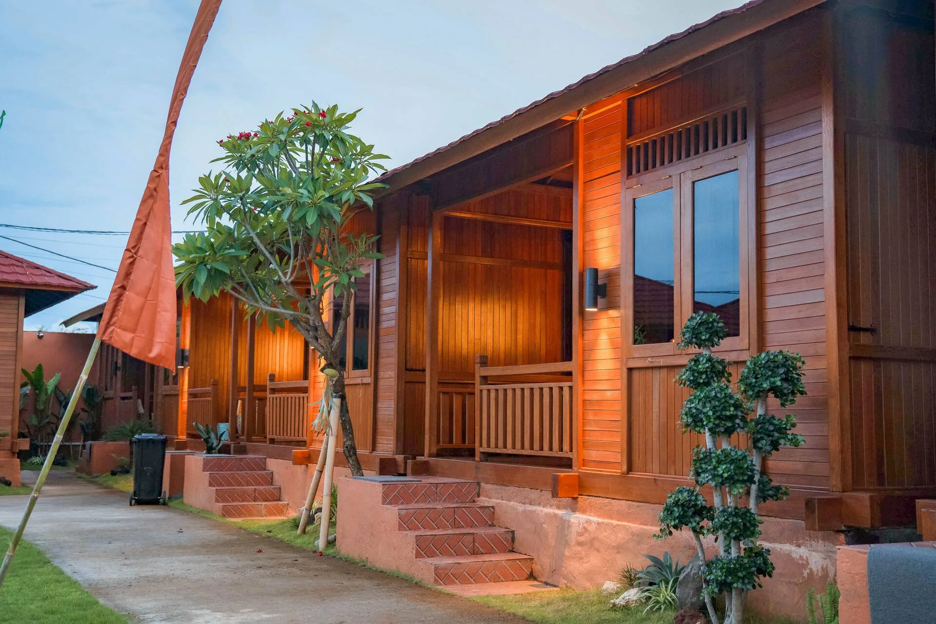 Beautiful Wooden Suite with Sharing Pool-nusa Dua 4
