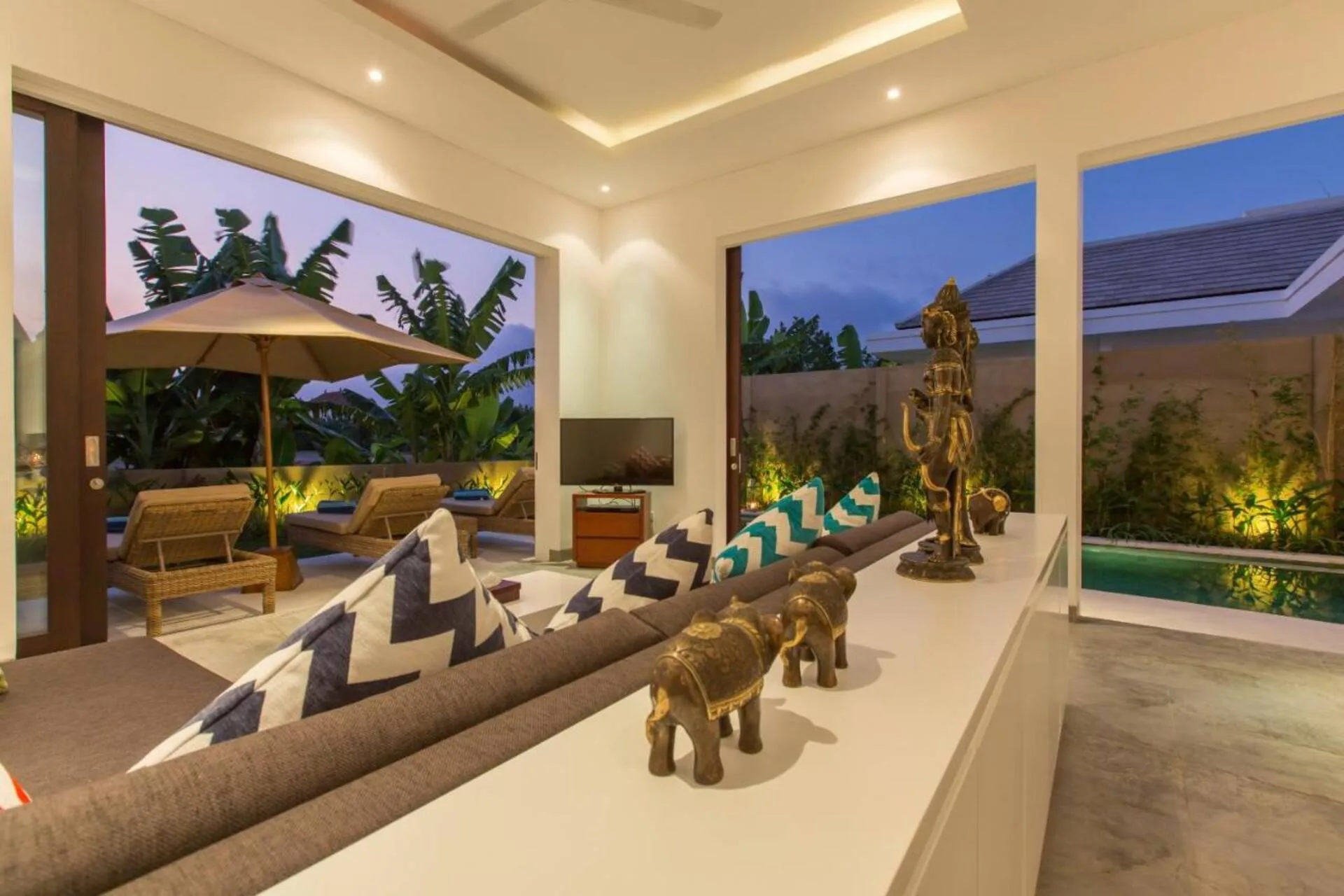 Elegance 2 Bedroom Private Villa with Pool in Seminyak 4