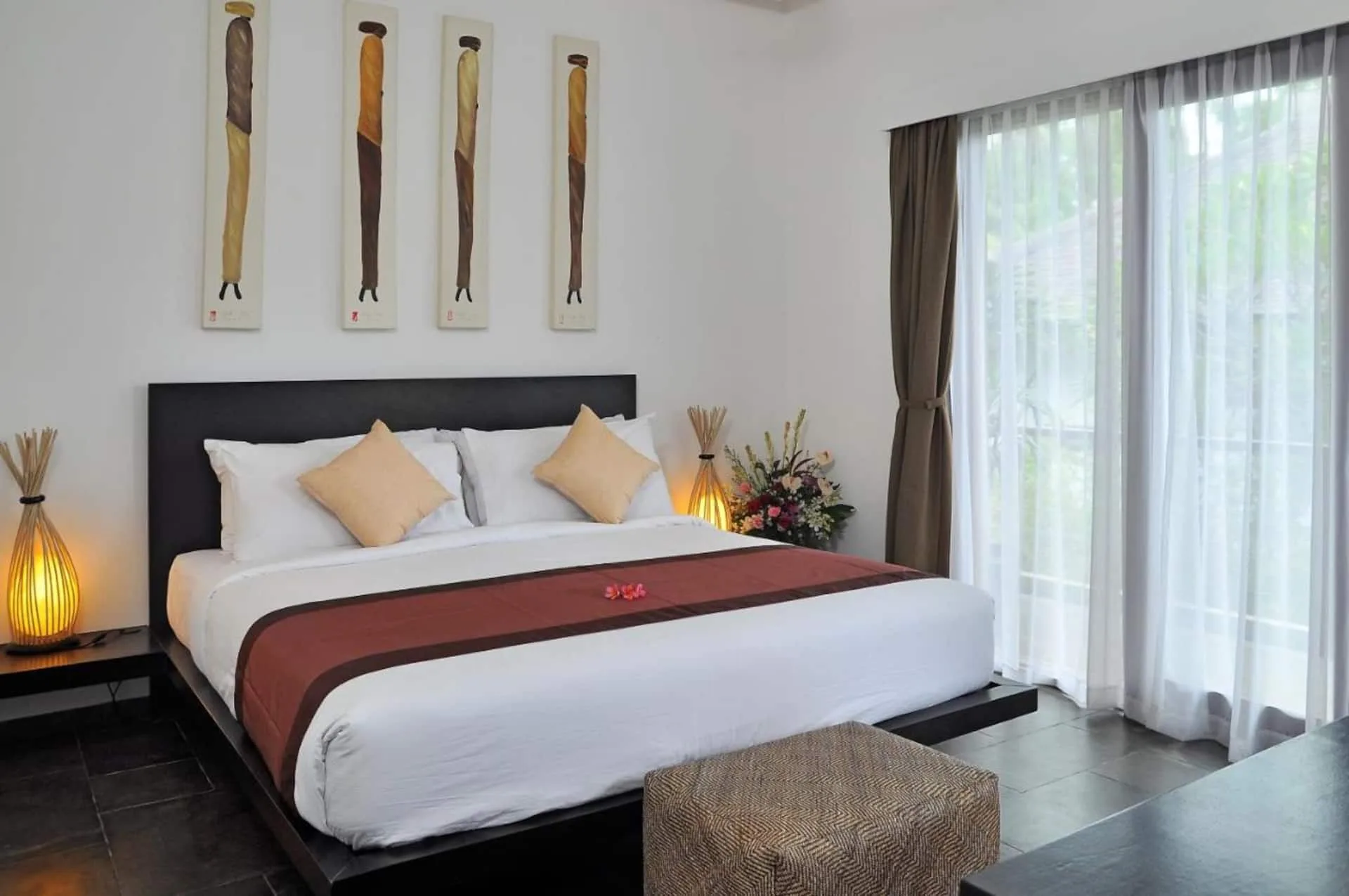 Minimalis Style 3 Bedroom Private Villa in Seminyak 4