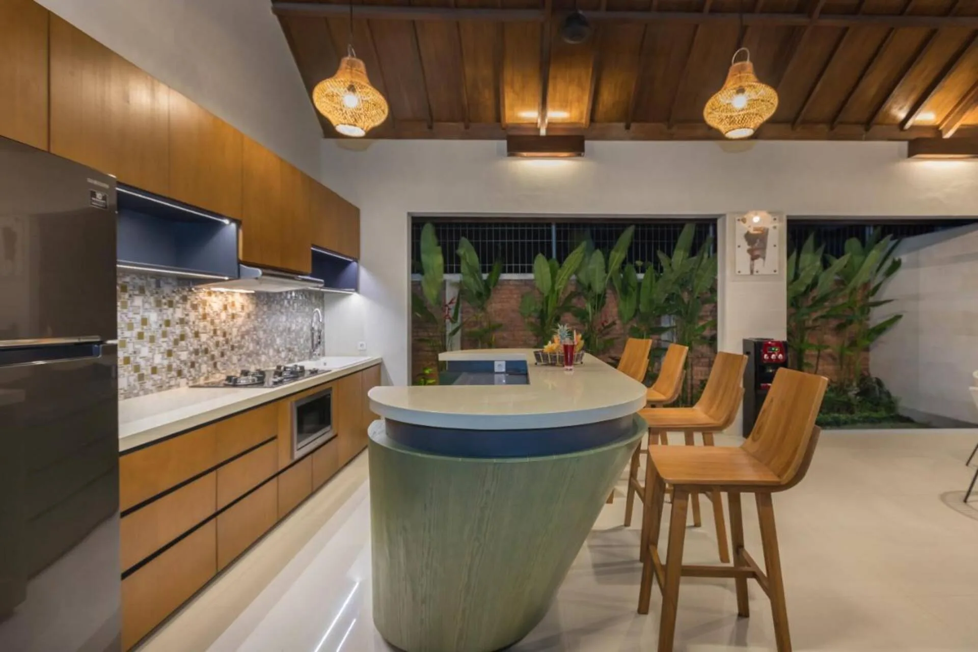 Modern-style 2 Bedroom Private Villa near Balangan Beach 3