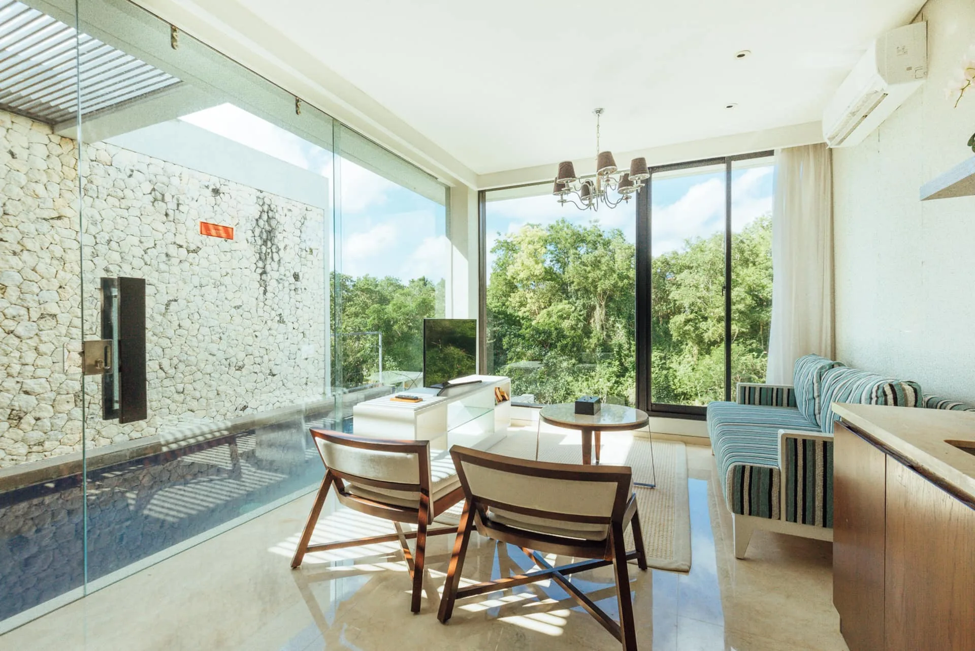 Affordable Luxe 3 Bedroom Villa with Pool in Uluwatu 4