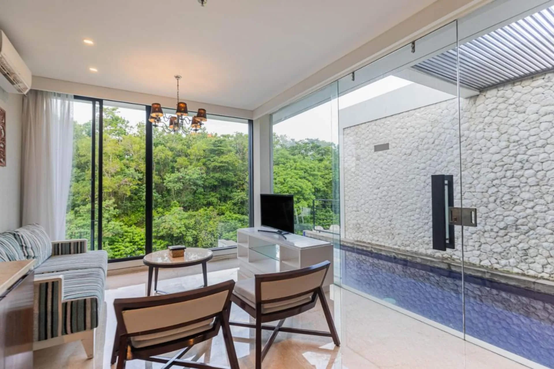 Affordable 2 Bedroom Villa with Pool in Uluwatu 3