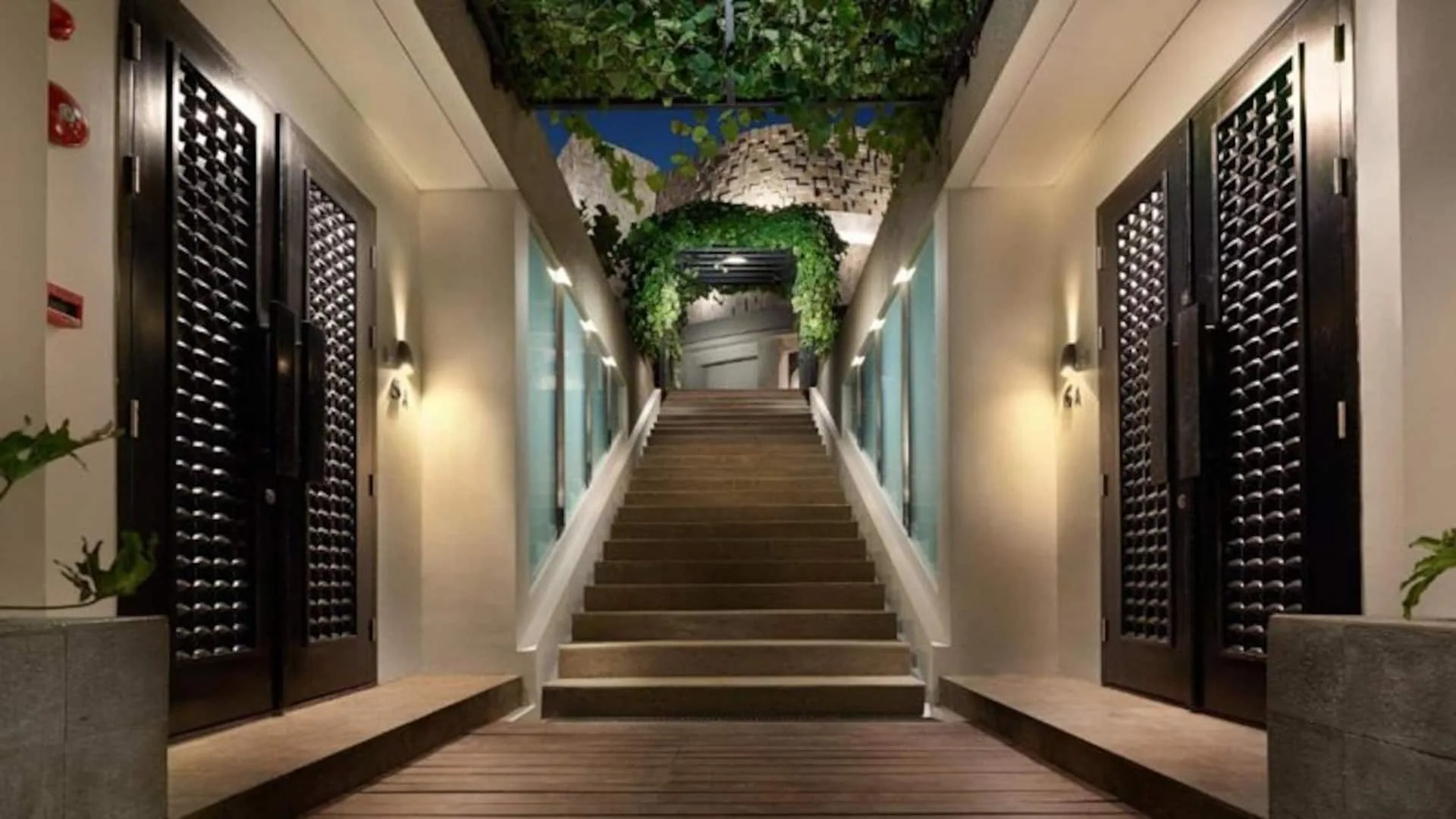 Affordable Luxe 5 Bedroom Villa with Pool in Uluwatu 4