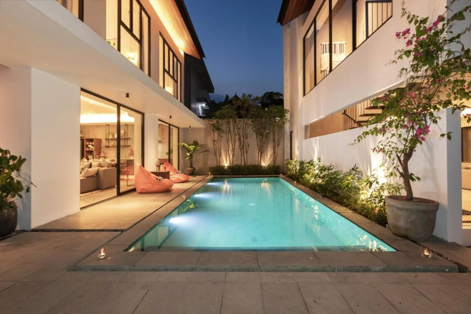 Superb Modern 6 Bedroom Private Villa in Canggu 3