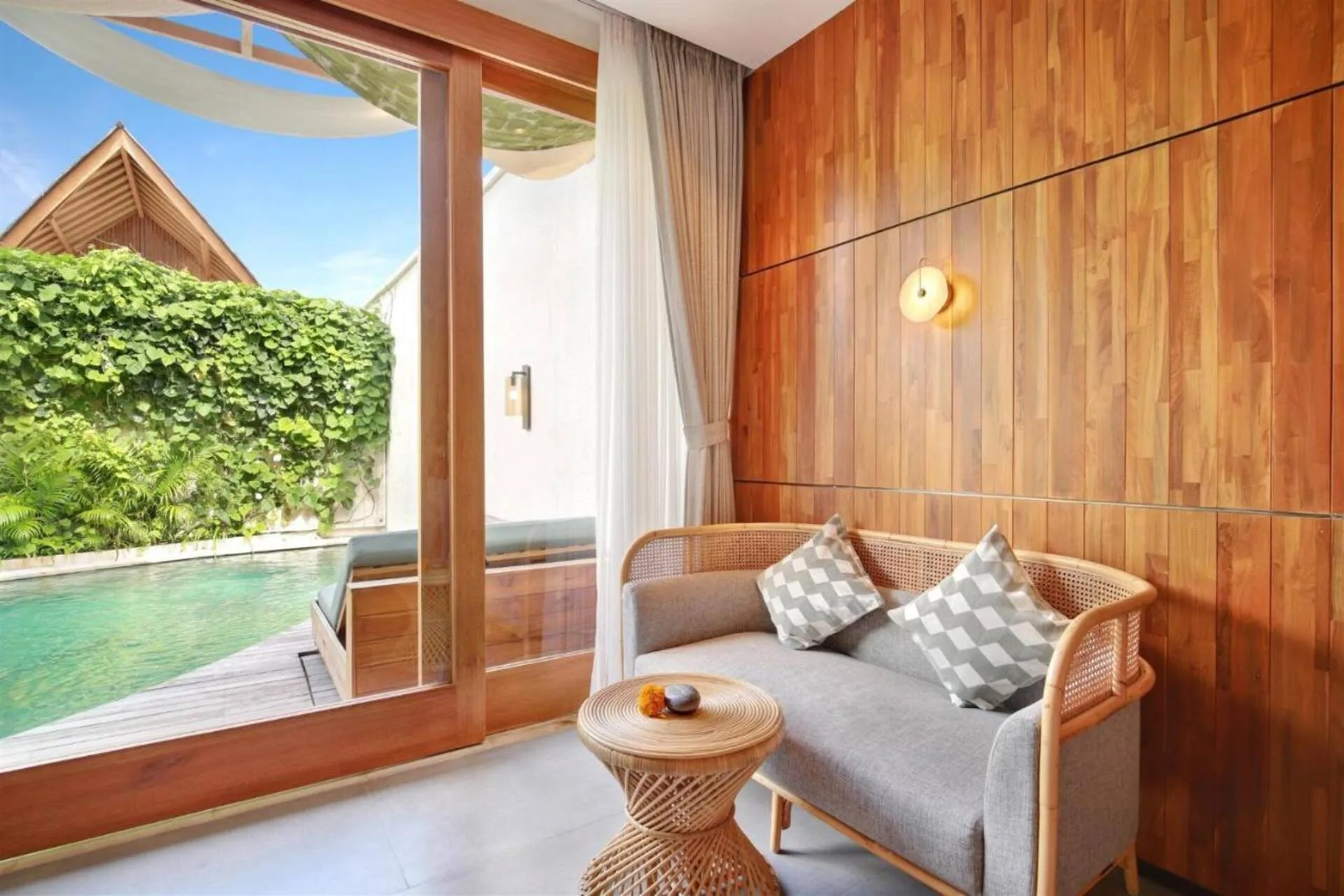 Luxe Tropical 1 Bedroom Private Villa in Seminyak 2
