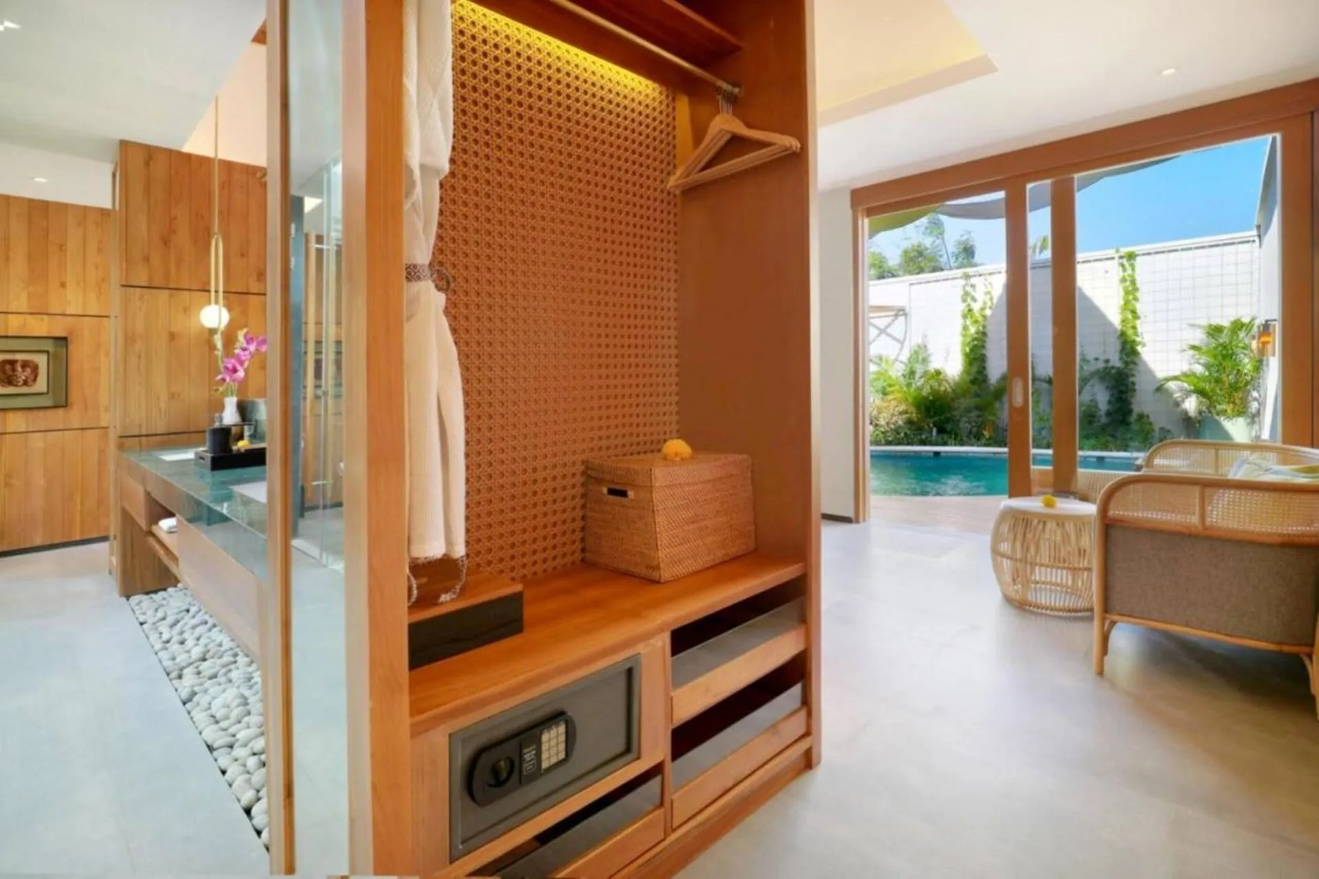 Luxe Tropical Hideaway 1 Bedroom Private Villa in Seminyak 5