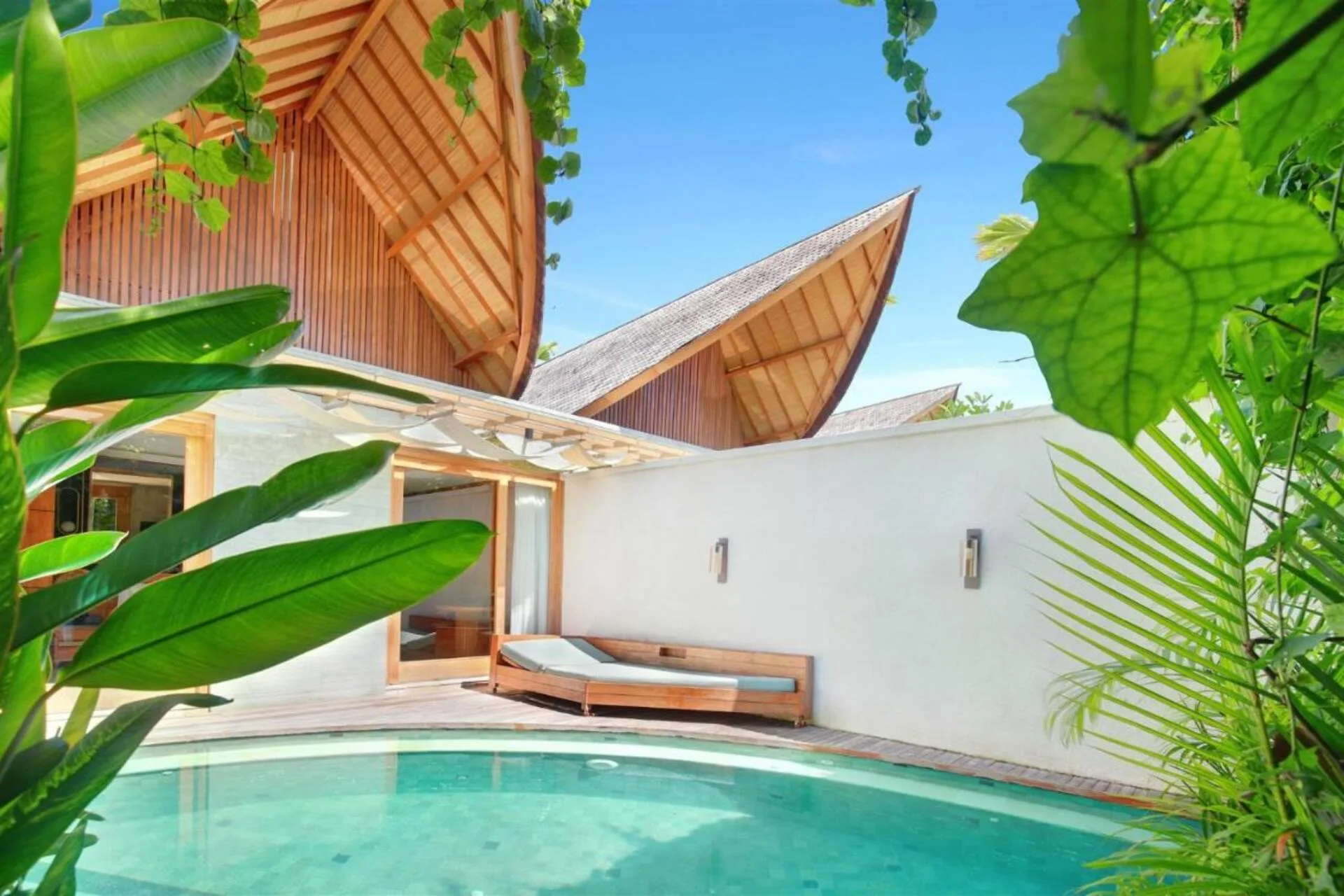 Luxe Tropical 1 Bedroom Private Villa in Seminyak 3