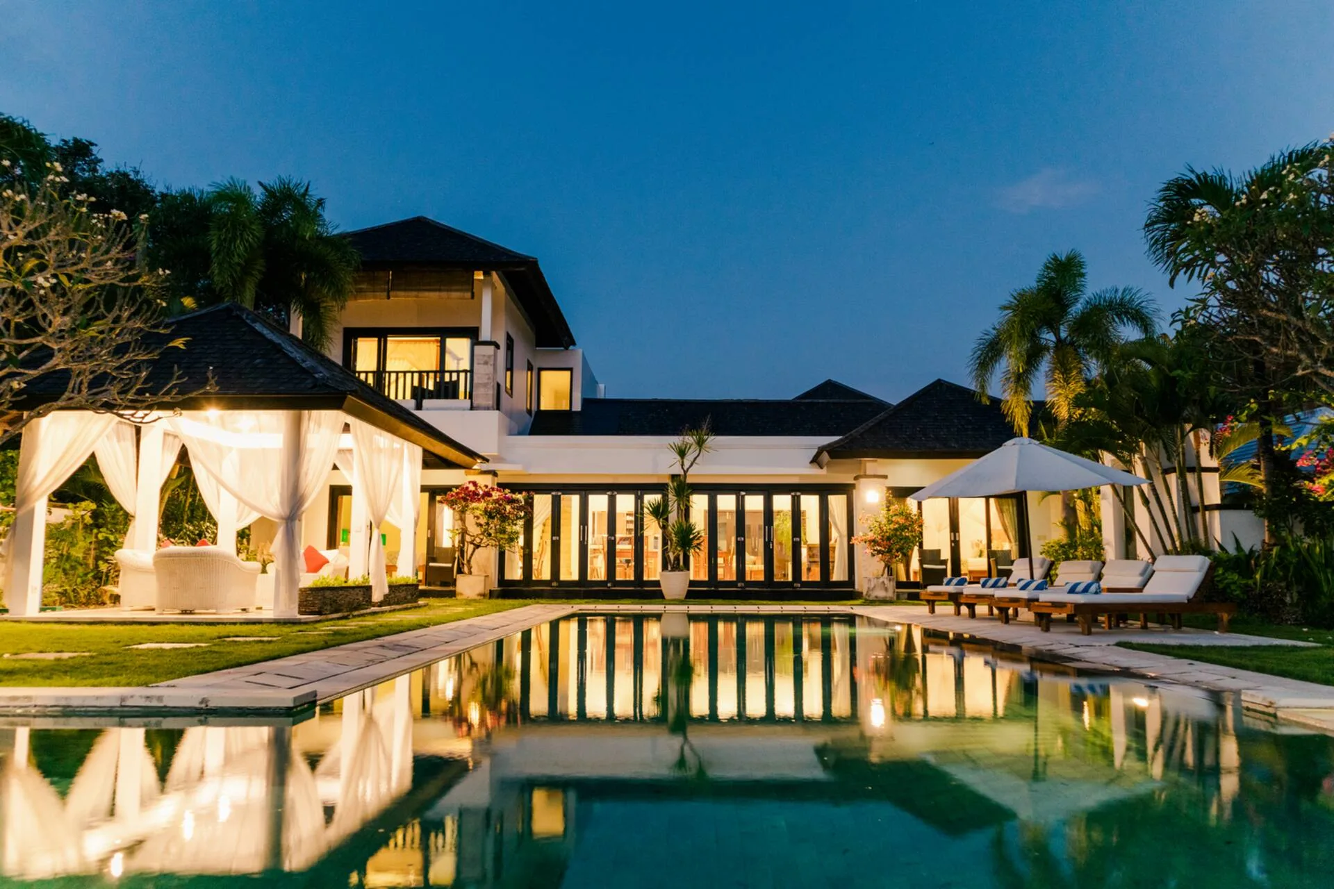 Waterfront 3 Bedroom Private Villa in Benoa Bay 2