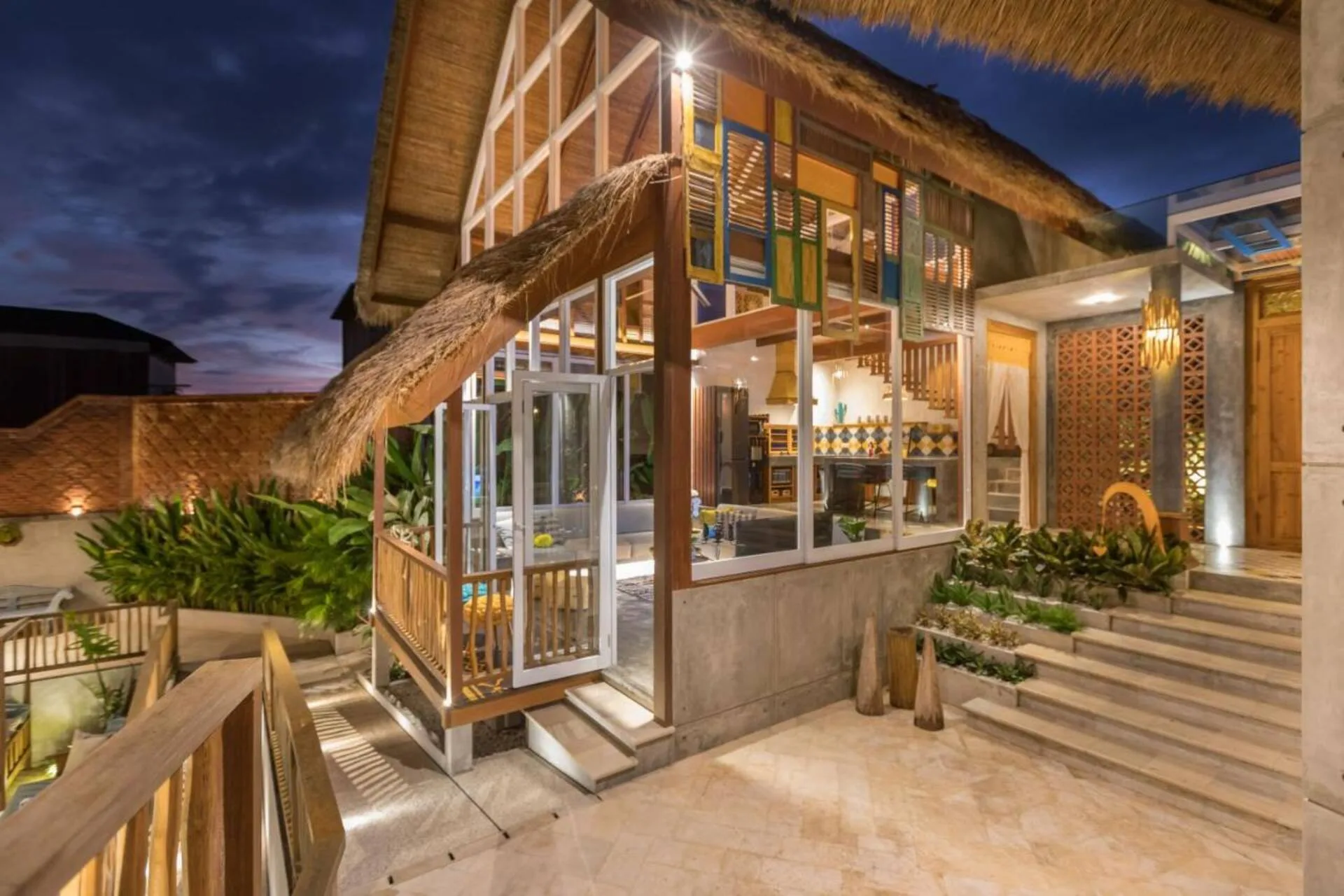 Luxe Modern Wooden 3 Bedroom Private Villa in Canggu 4