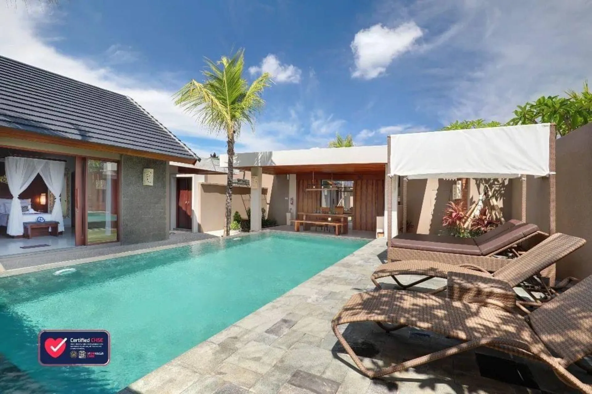 Tropical-style 1 Bedroom Suite Private Villa in Jimbaran 4