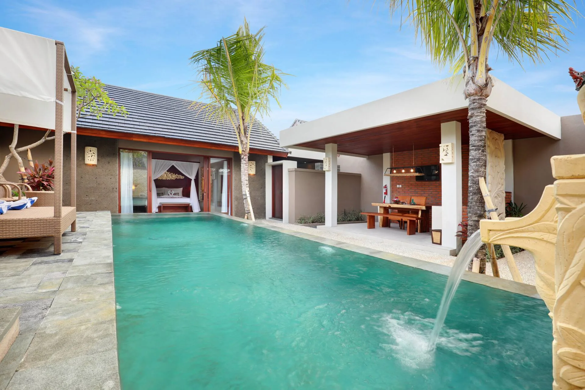 Modern Tropical 1 Bedroom Private Villa in Jimbaran 2