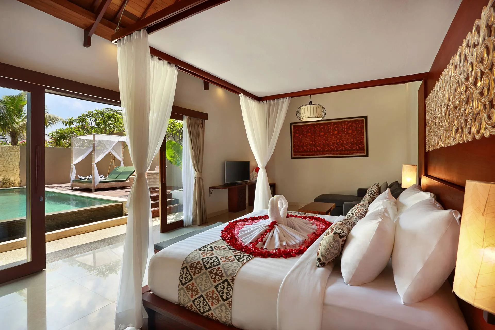 Modern Tropical 1 Bedroom Private Villa in Jimbaran 5