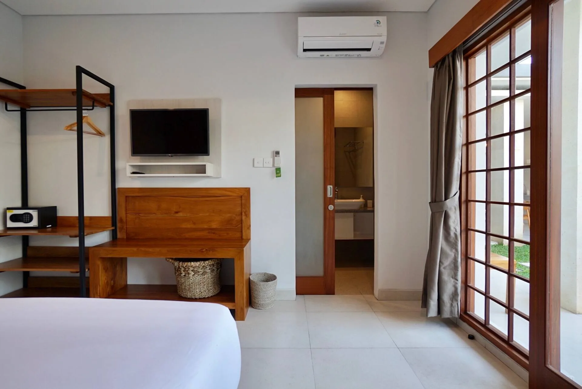 Joyful 3 Bedroom Villa with Pool in Canggu 3