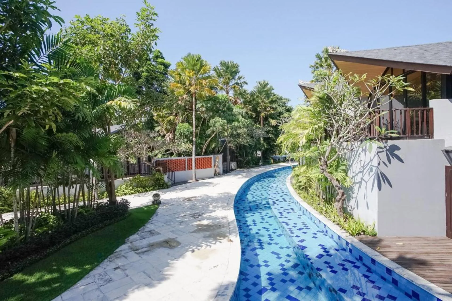 Minimalis Wooden-stlye 2 Bedroom Villa in Nusa Dua 2