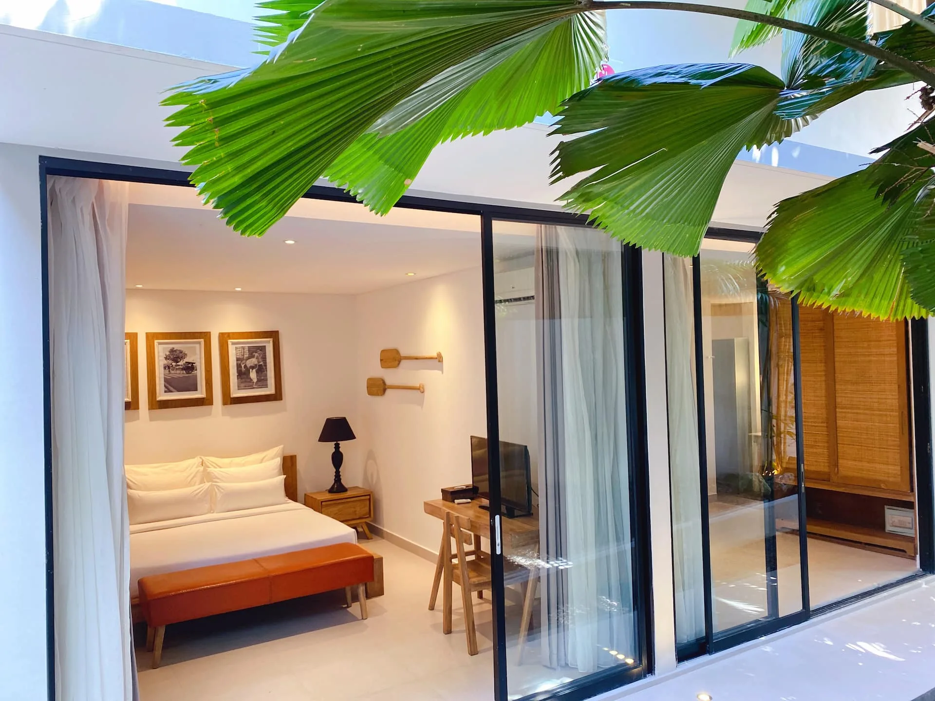 Minimalis Wooden-stlye 2 Bedroom Villa in Nusa Dua 3