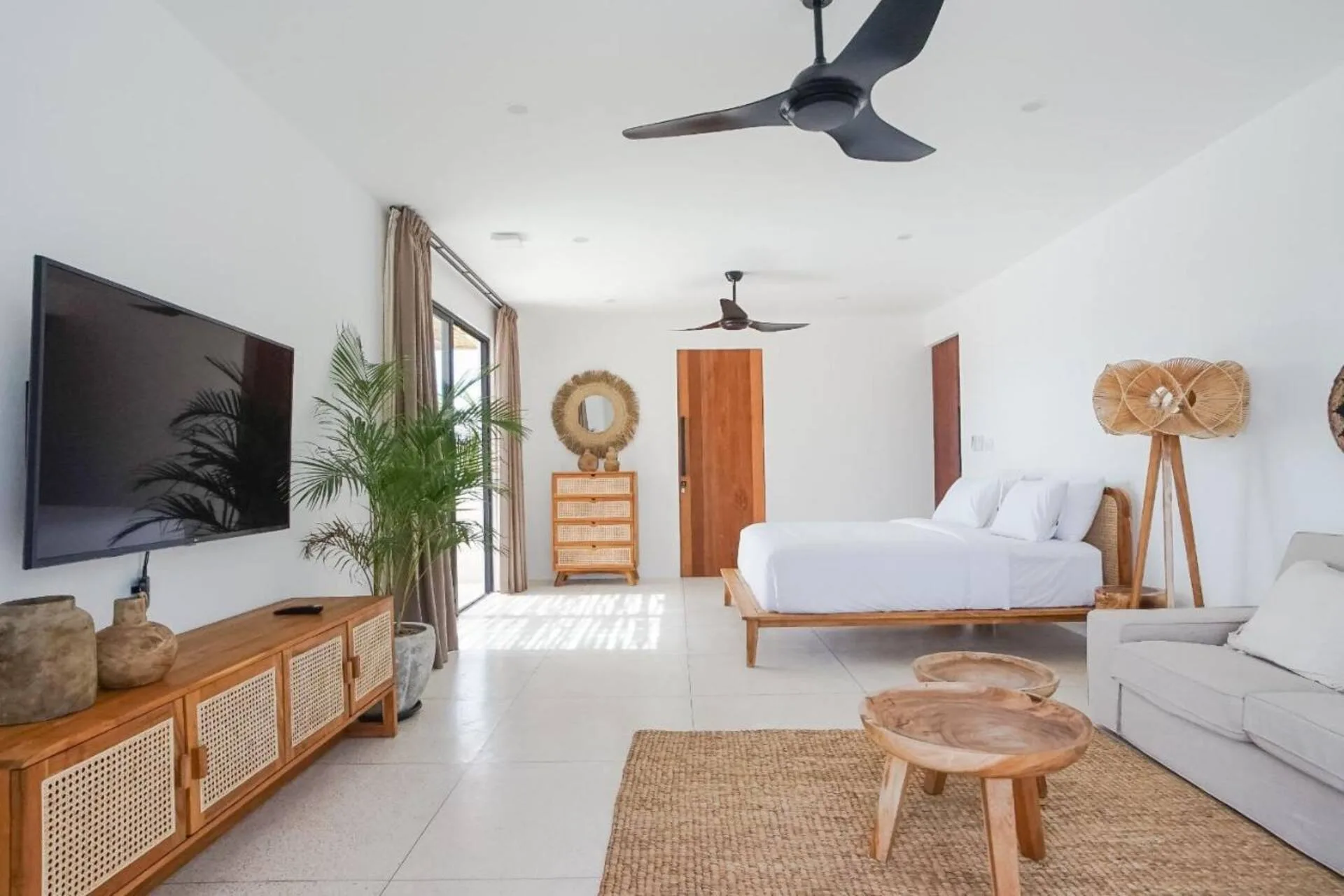 Style 4 Bedroom Private Villa in Canggu 2