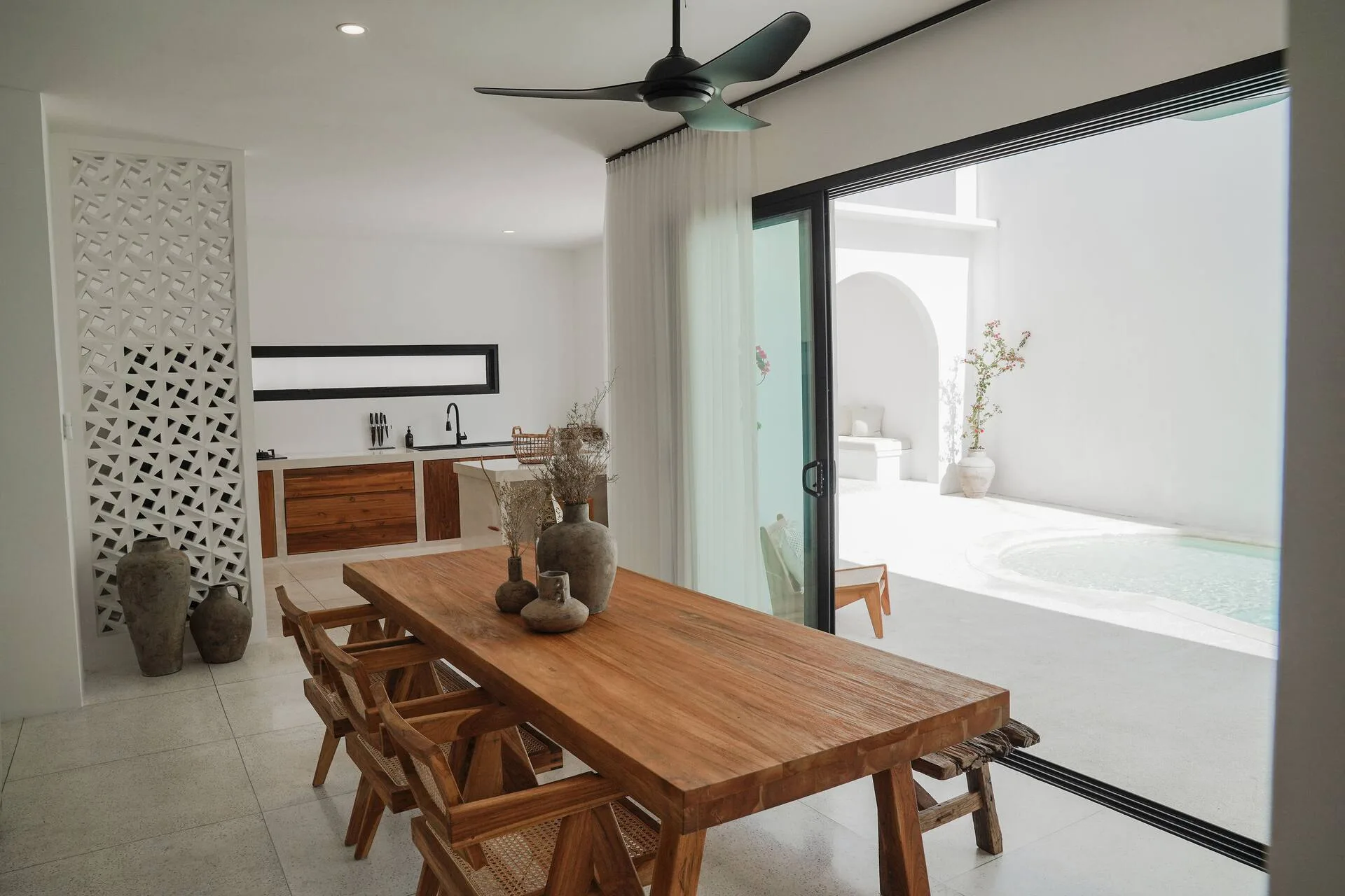 Style 4 Bedroom Private Villa in Canggu 4
