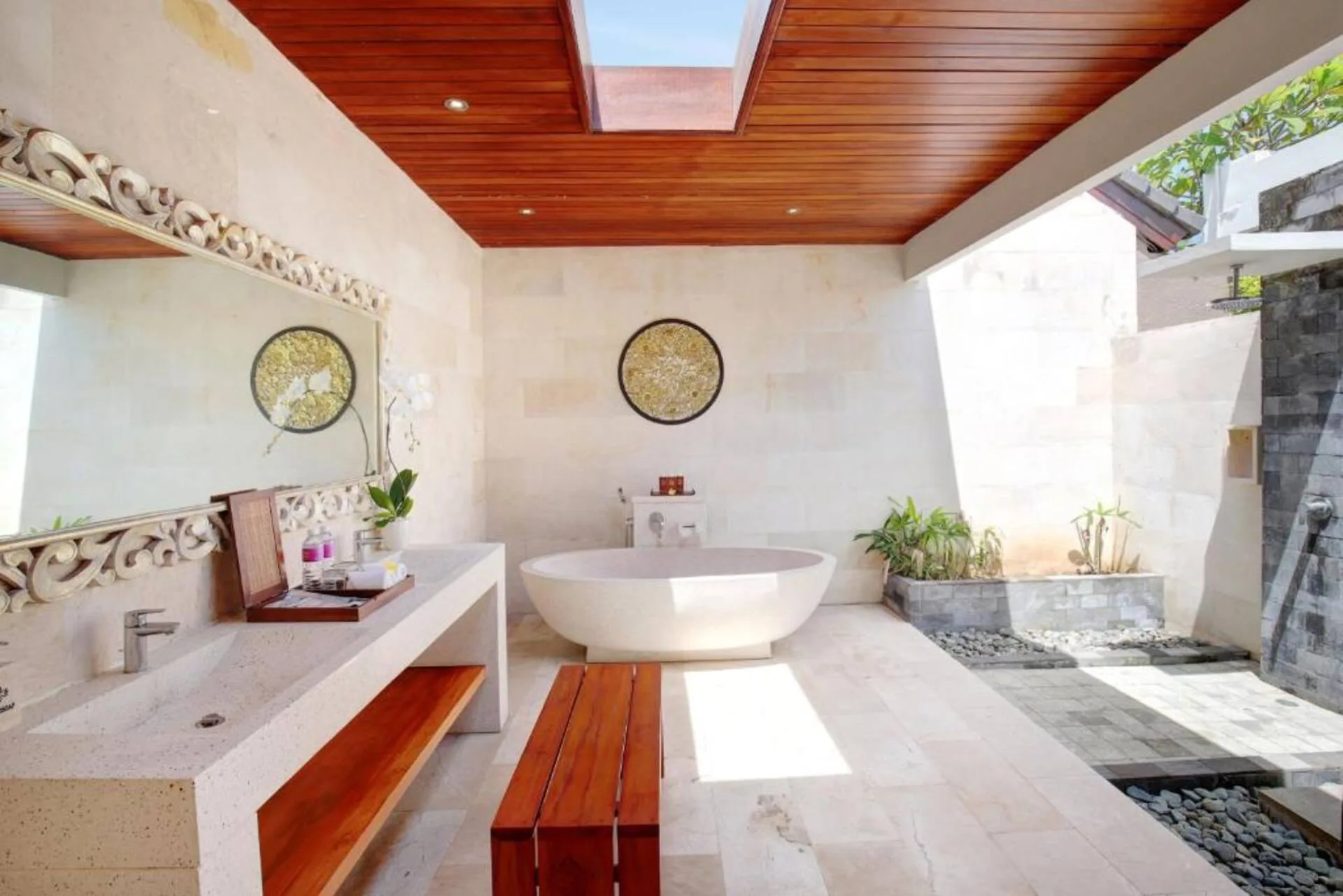 Exotic Modern 1 Bedroom Private Villa in Jimbaran 2
