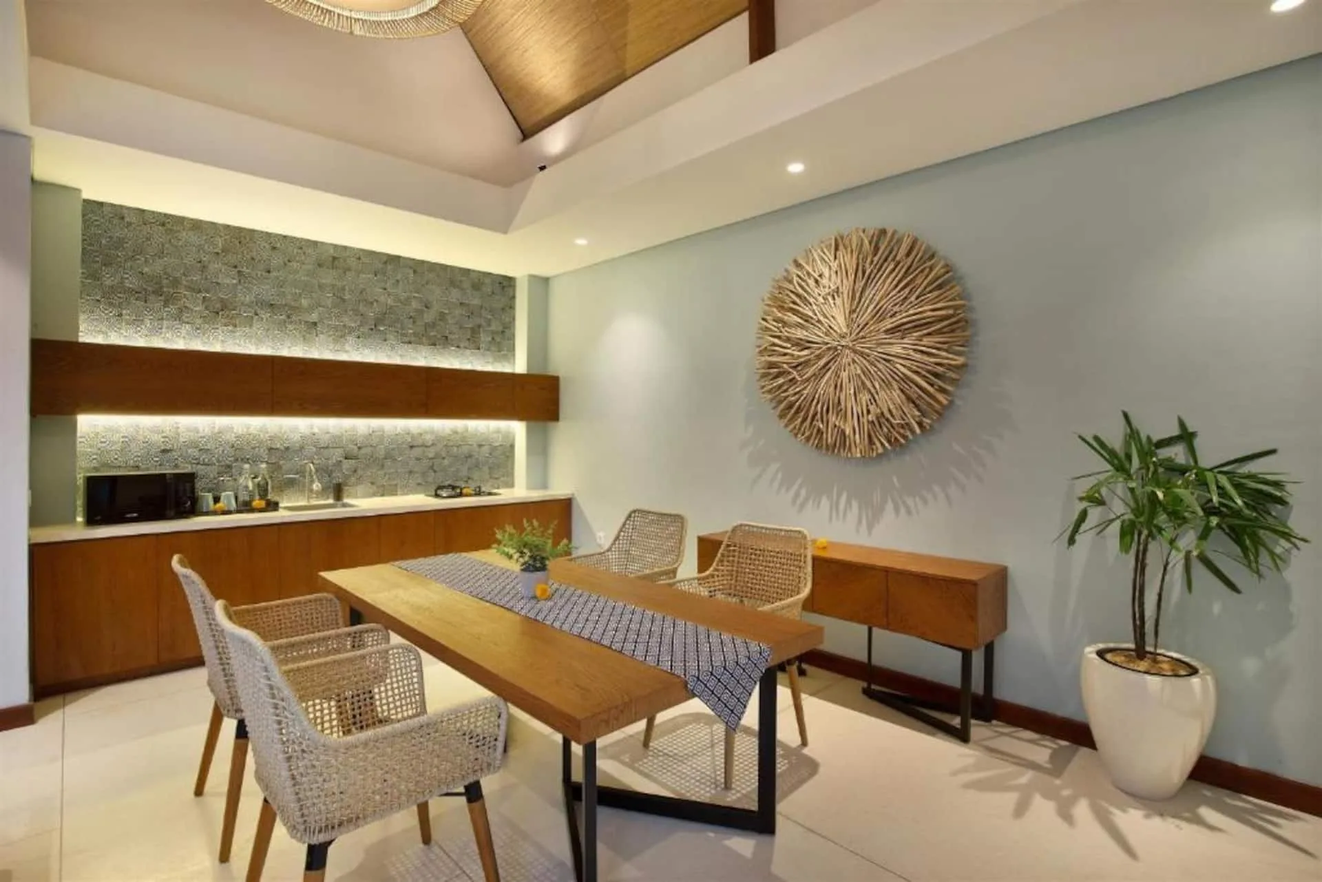 Sanur - 2 Bedroom Tropical Perfect for Family 5