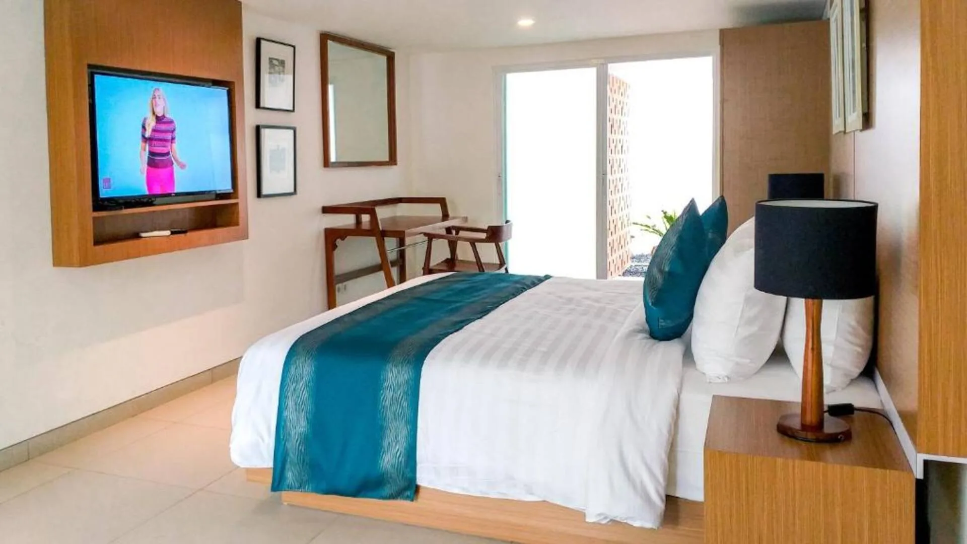 2 Bedroom Residence with Panoramic Pool in Uluwatu 3