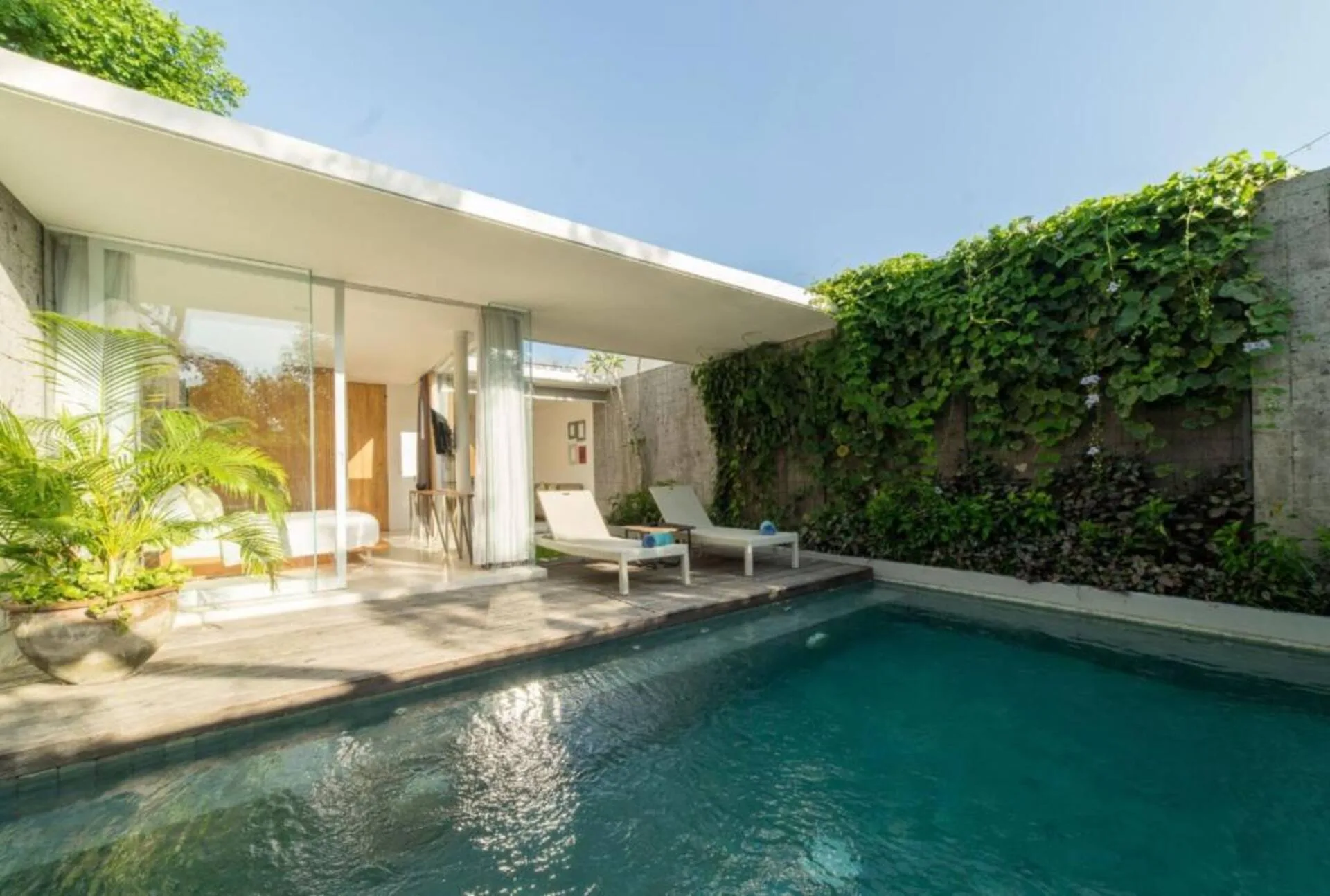 Adorable 1 Bedroom Garden Pool Villa in Uluwatu 2