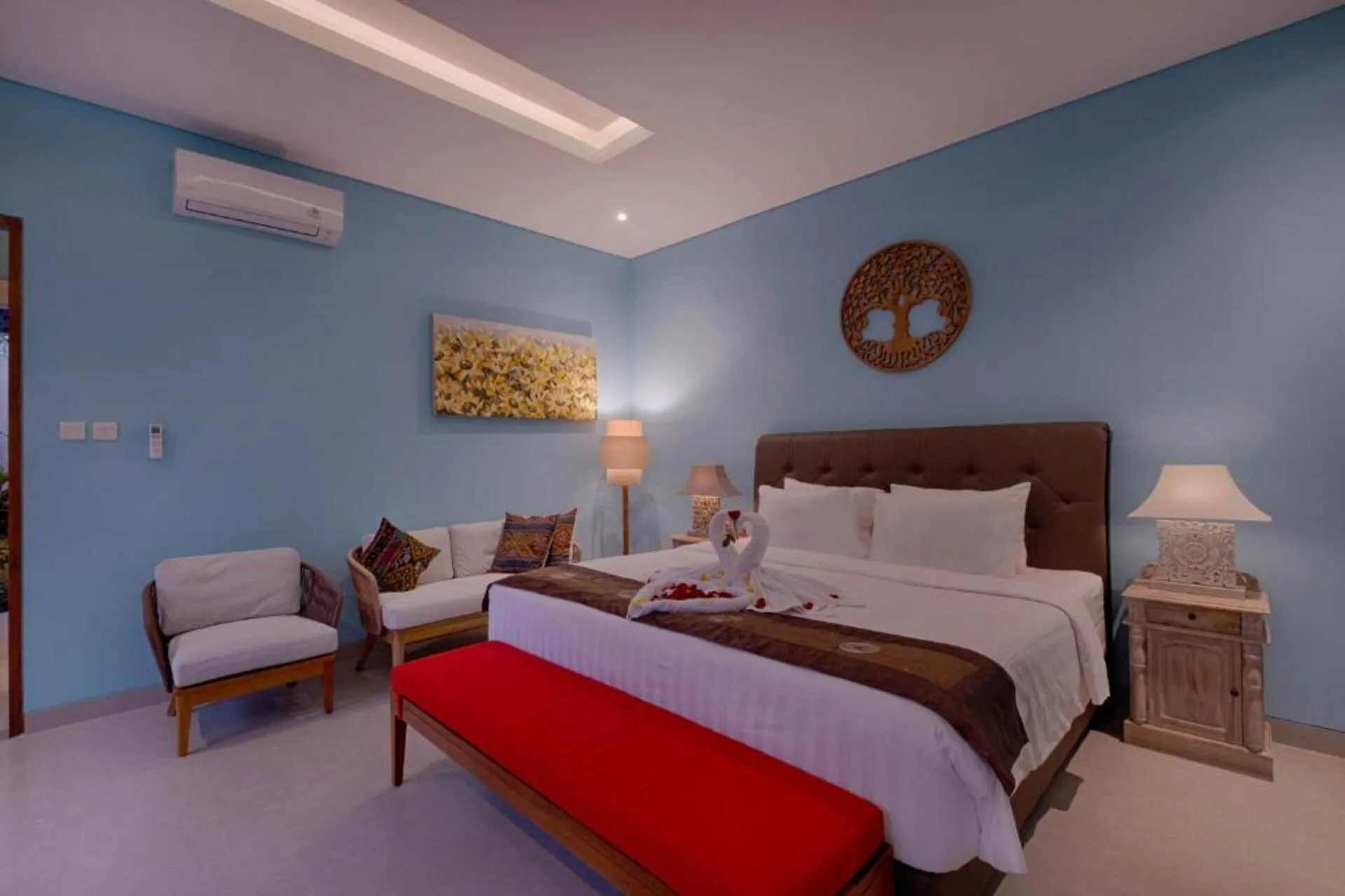 Romantic 2 Bedroom Private Pool Villa Canggu 2