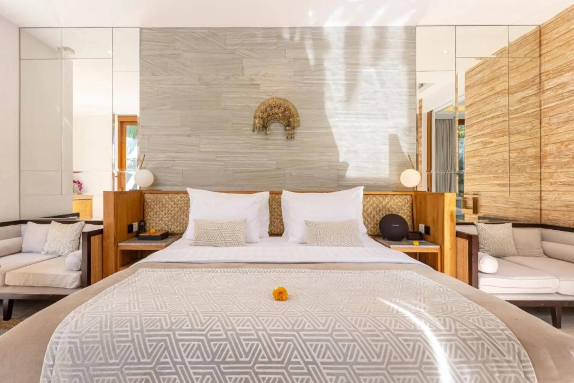 One Bedroom Villa with Private Pool and Bathtub 4
