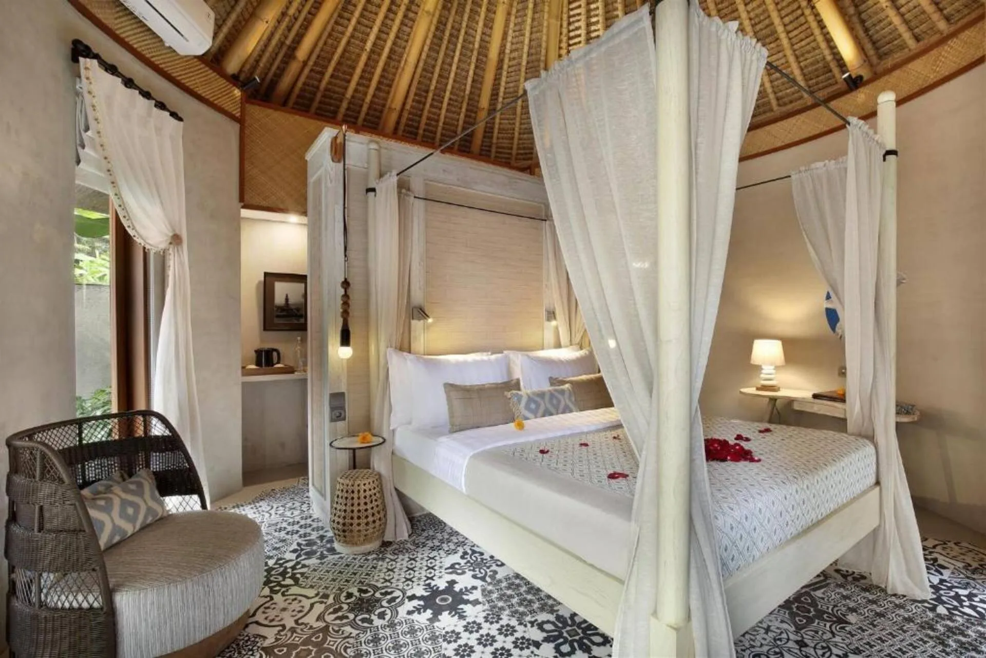 Tropical-nature Private Cottage 1 Bedroom in Ubud 2