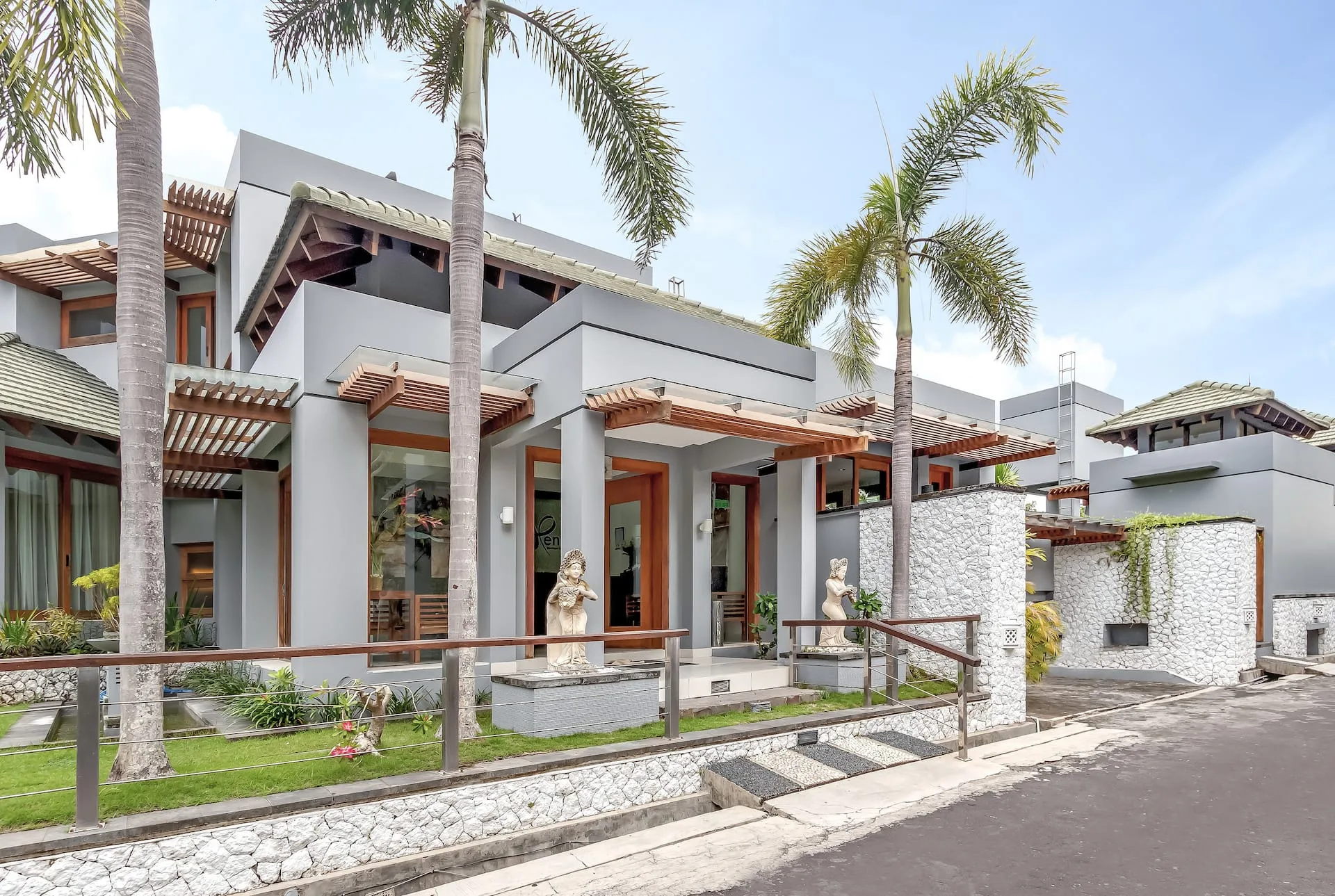 Villa 10 Bedroom with Panoramic View of Jimbaran 3