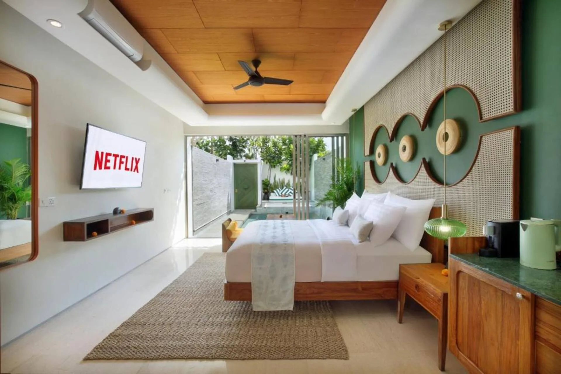 Tropical Elegant 1 Bedroom Private Villa in Seminyak 2